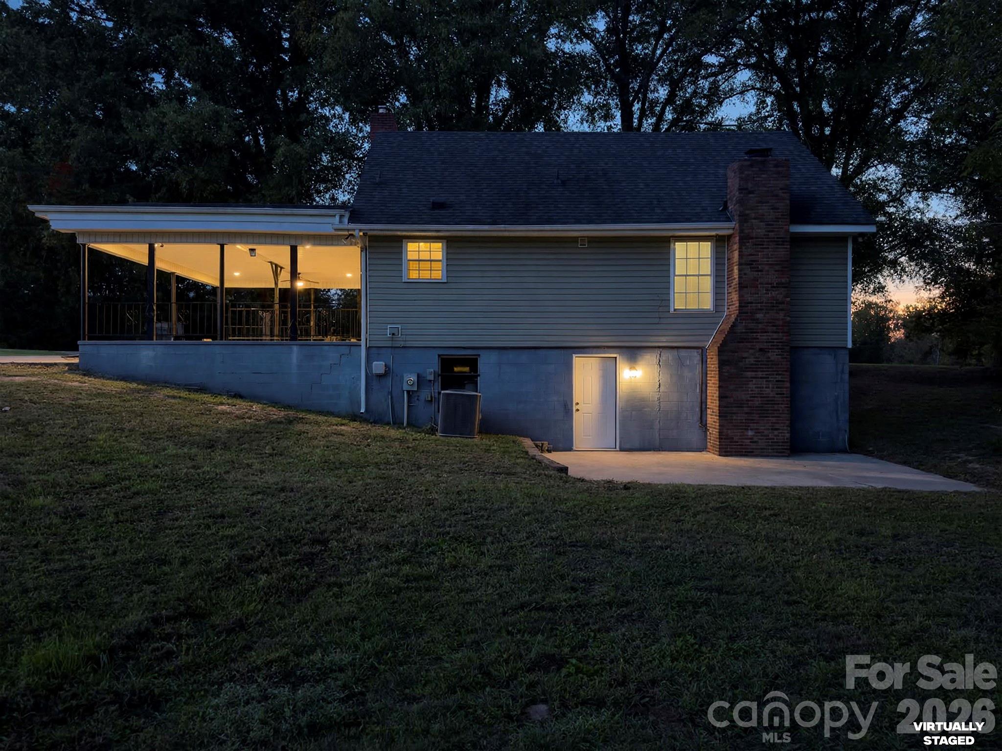 main property photo 37