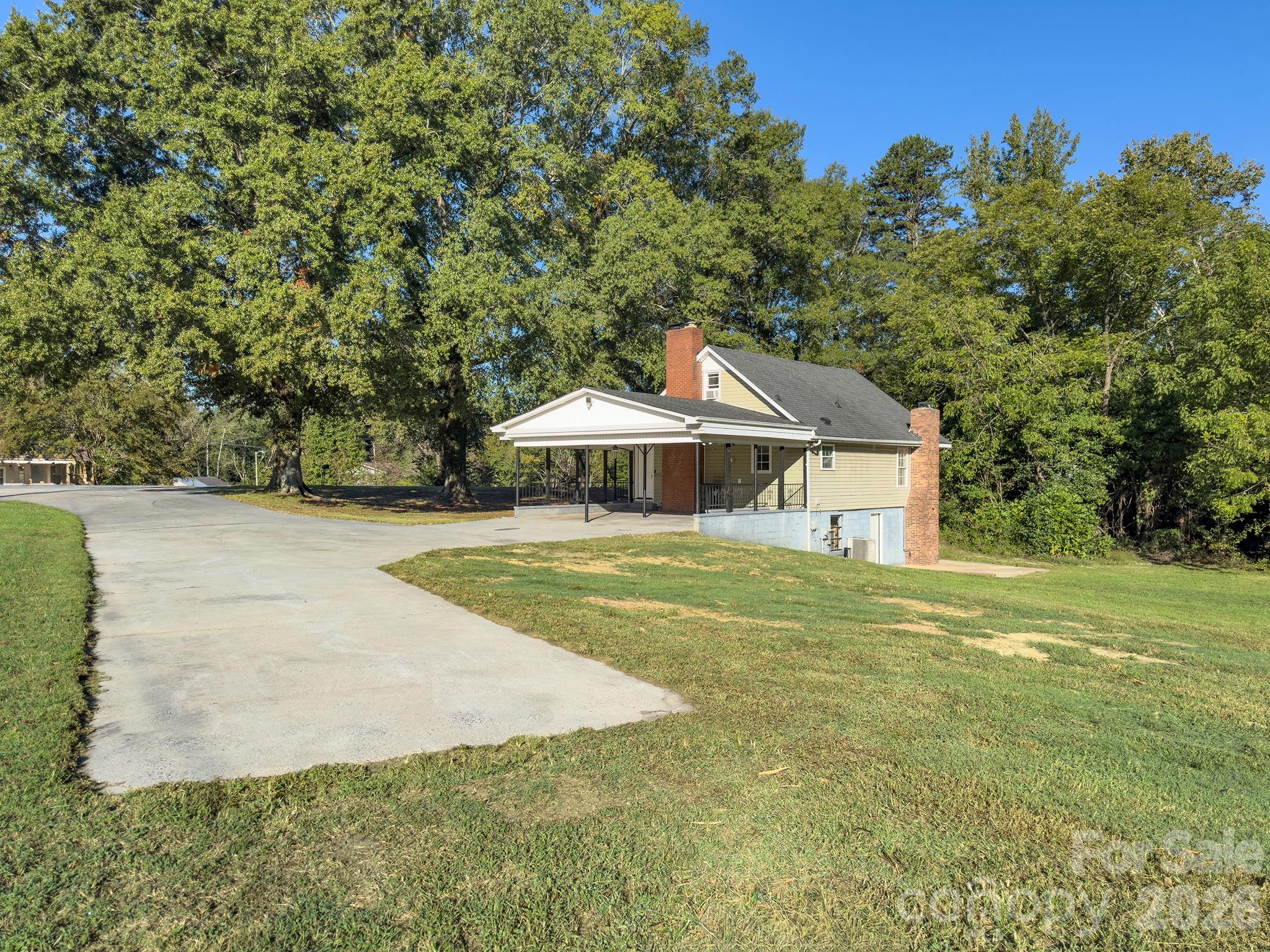 main property photo 40