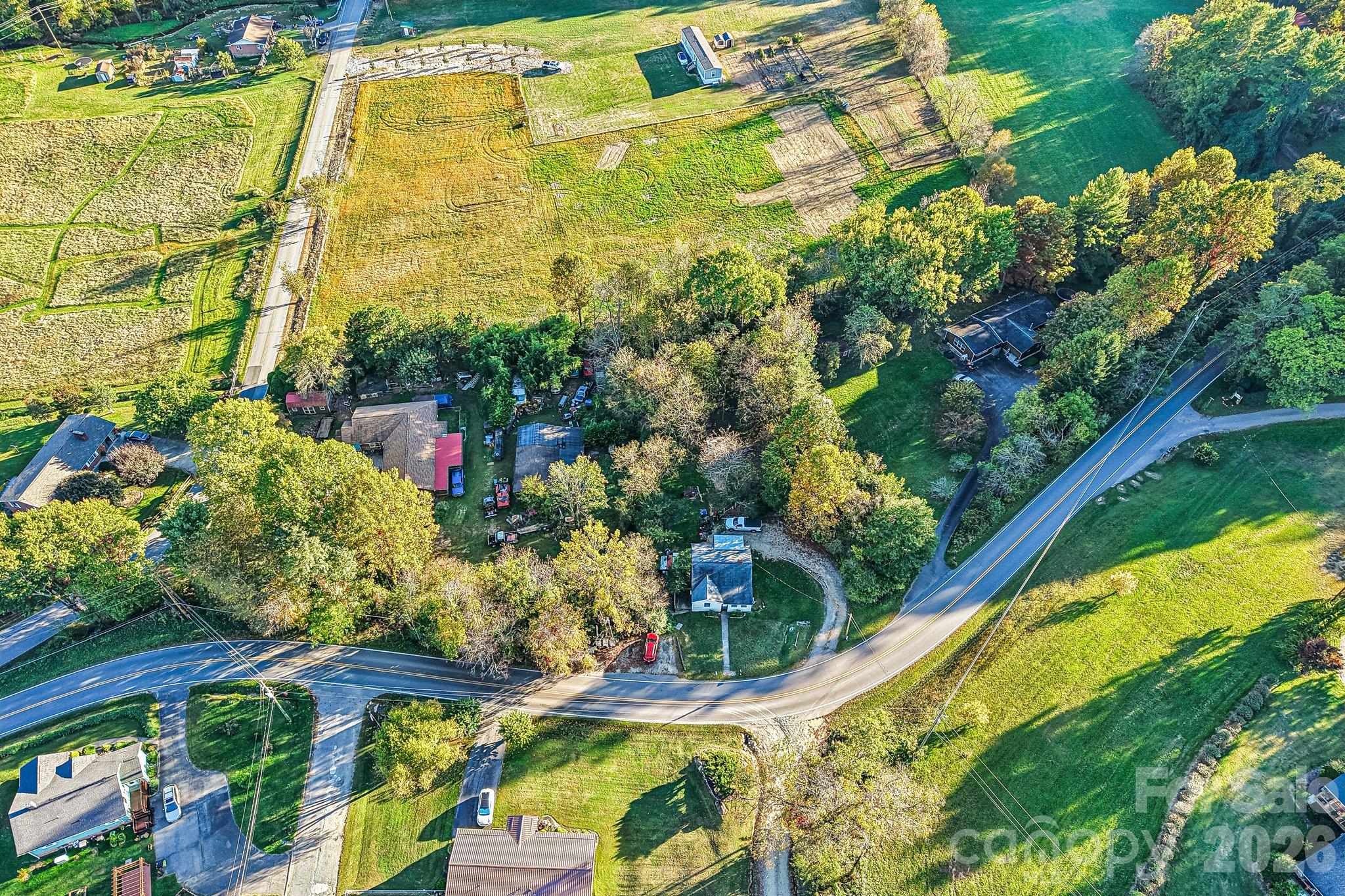 main property photo 15