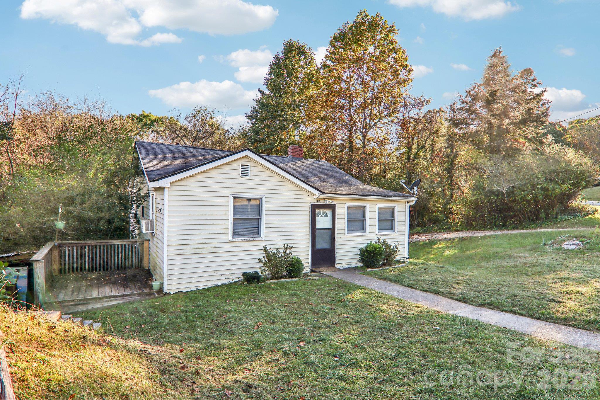 main property photo 3
