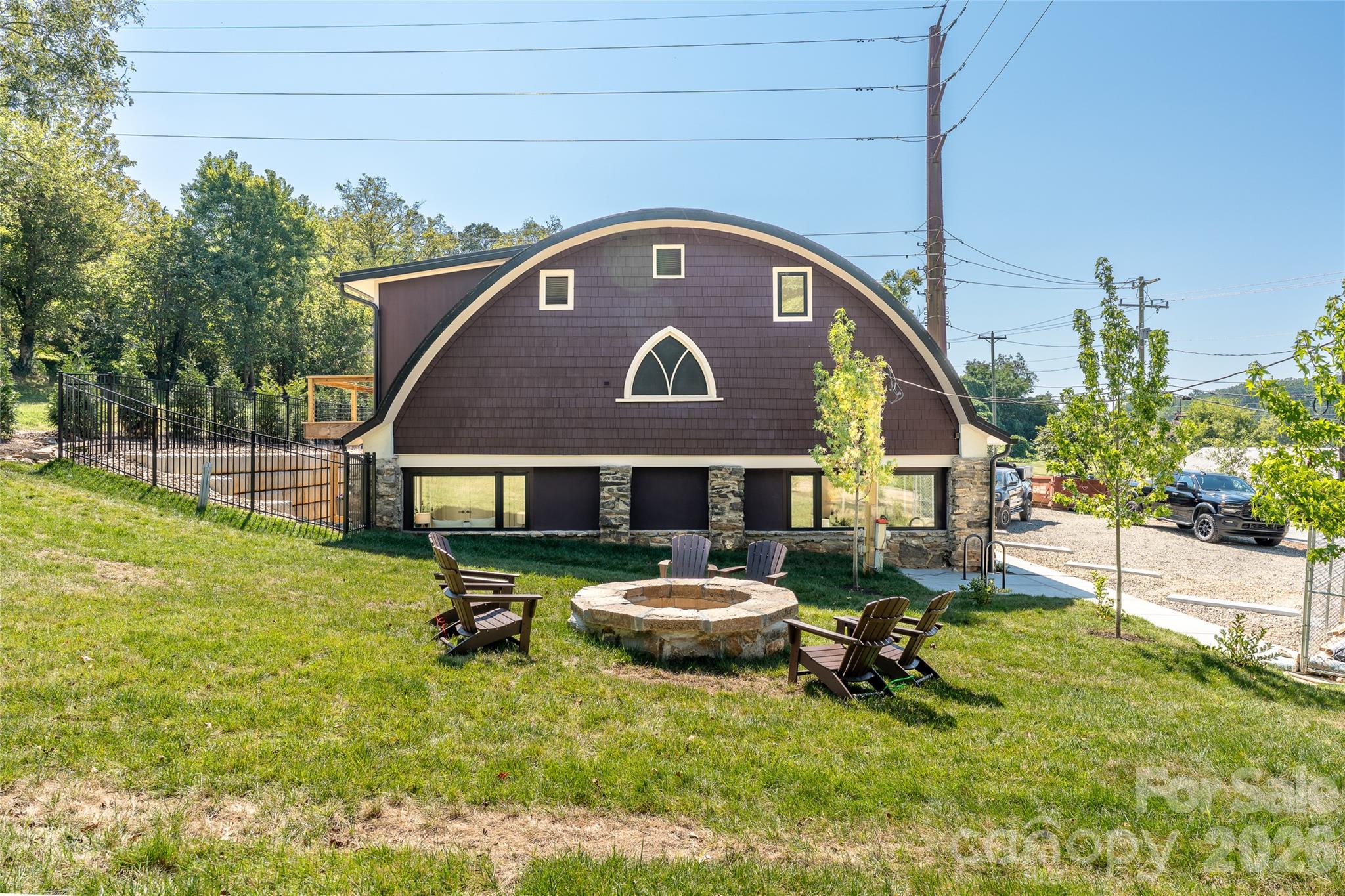 main property photo 32