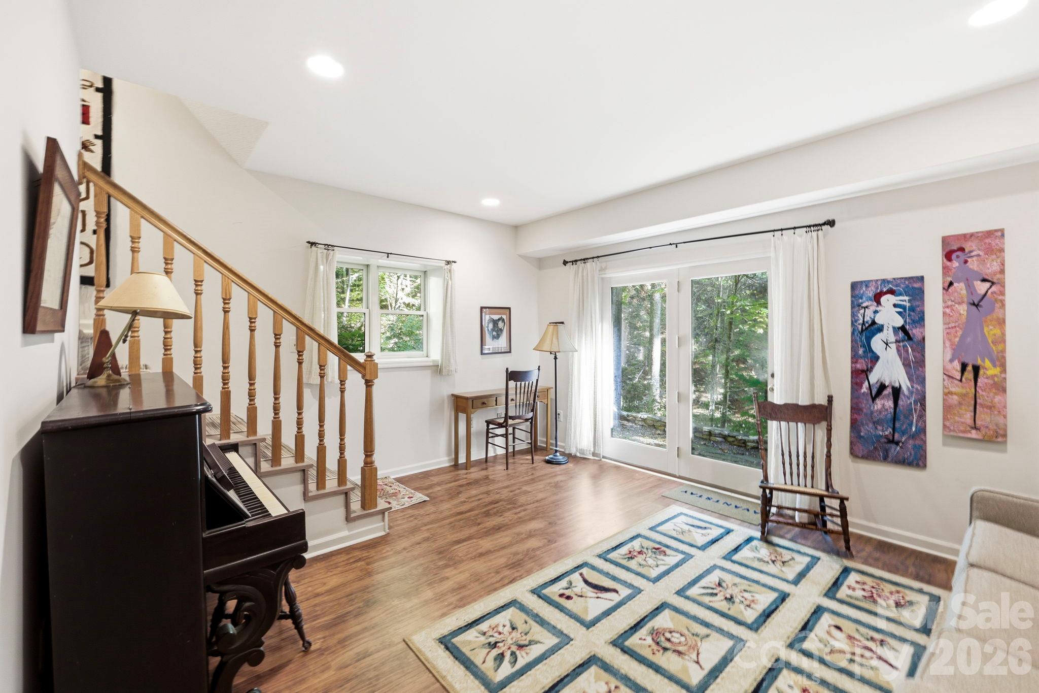 main property photo 27