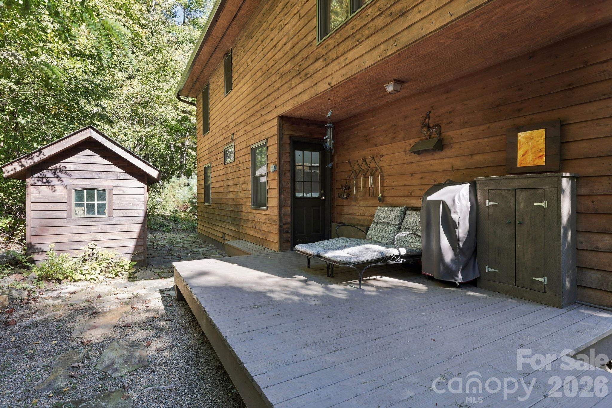 main property photo 35