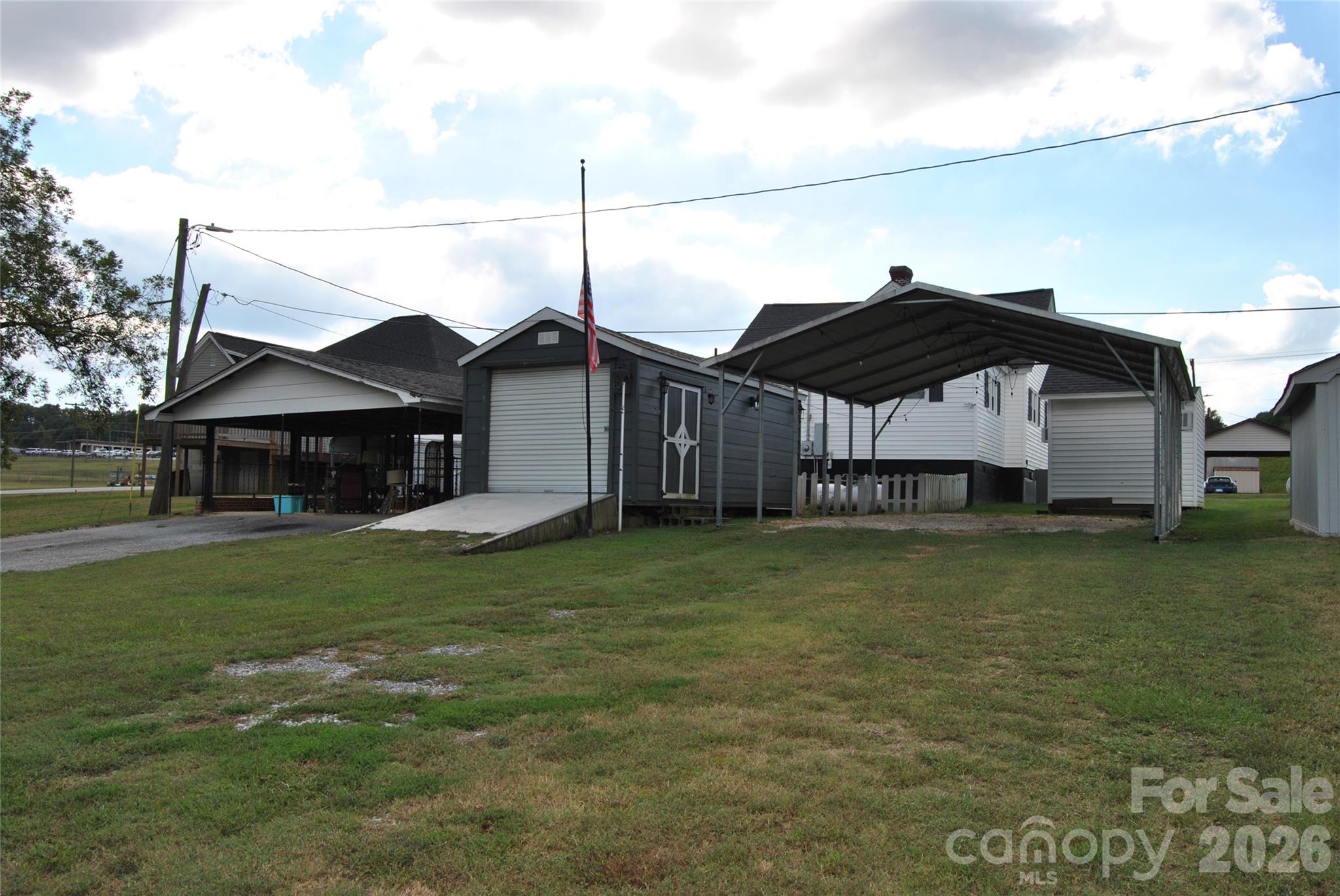 main property photo 34