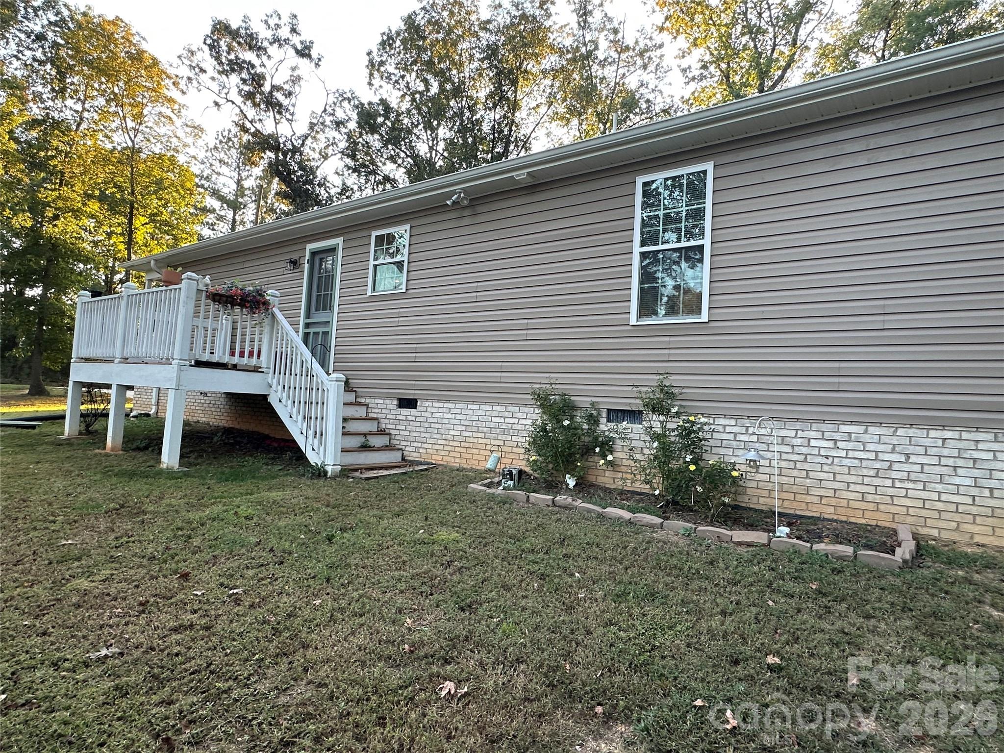 main property photo 32