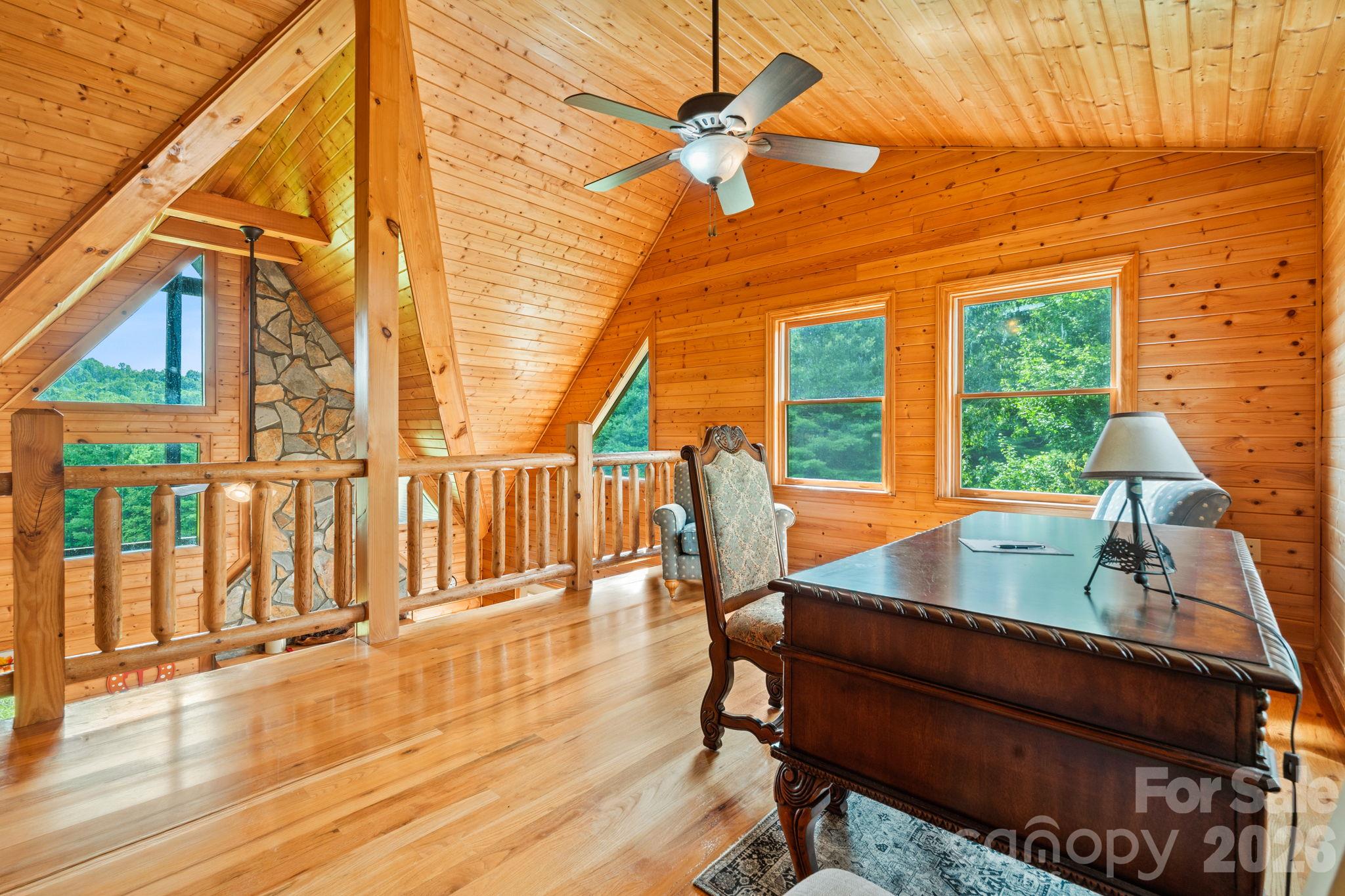 main property photo 28