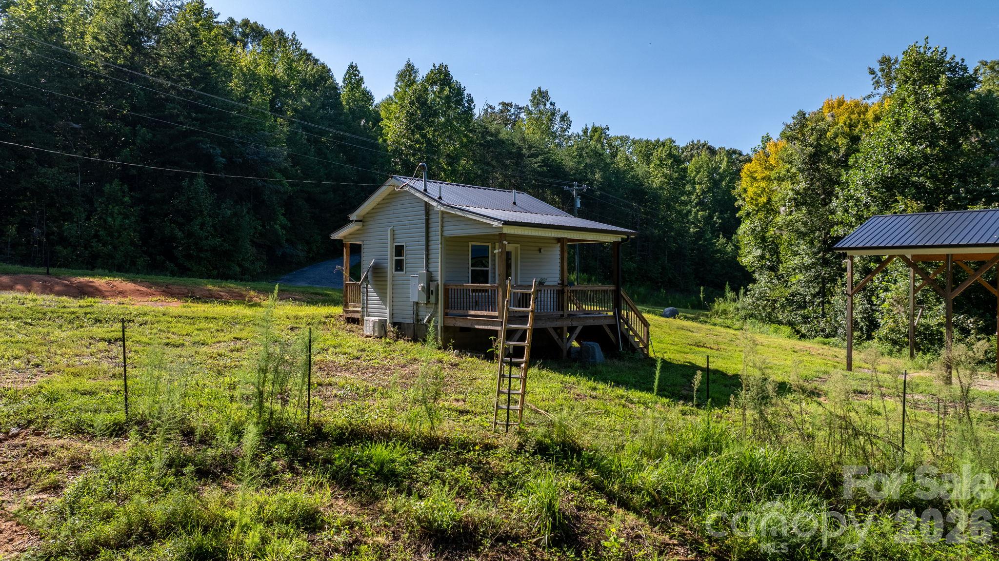 main property photo 27