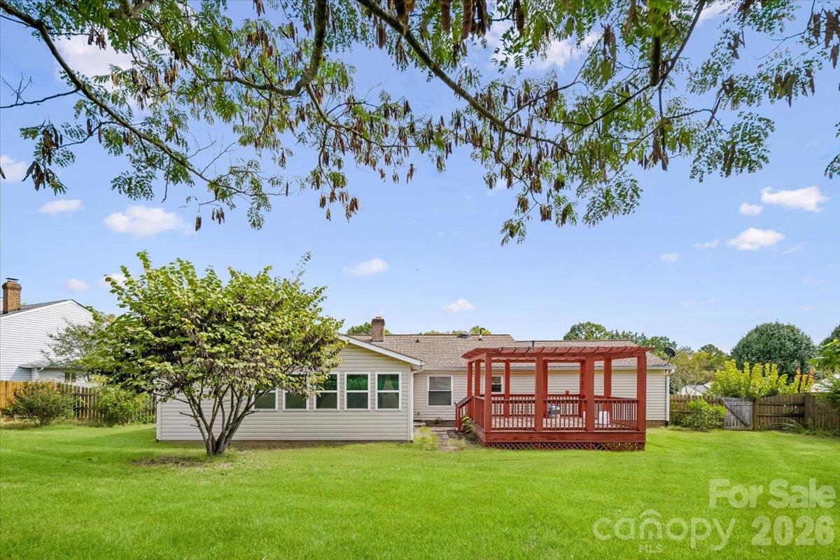 main property photo 29