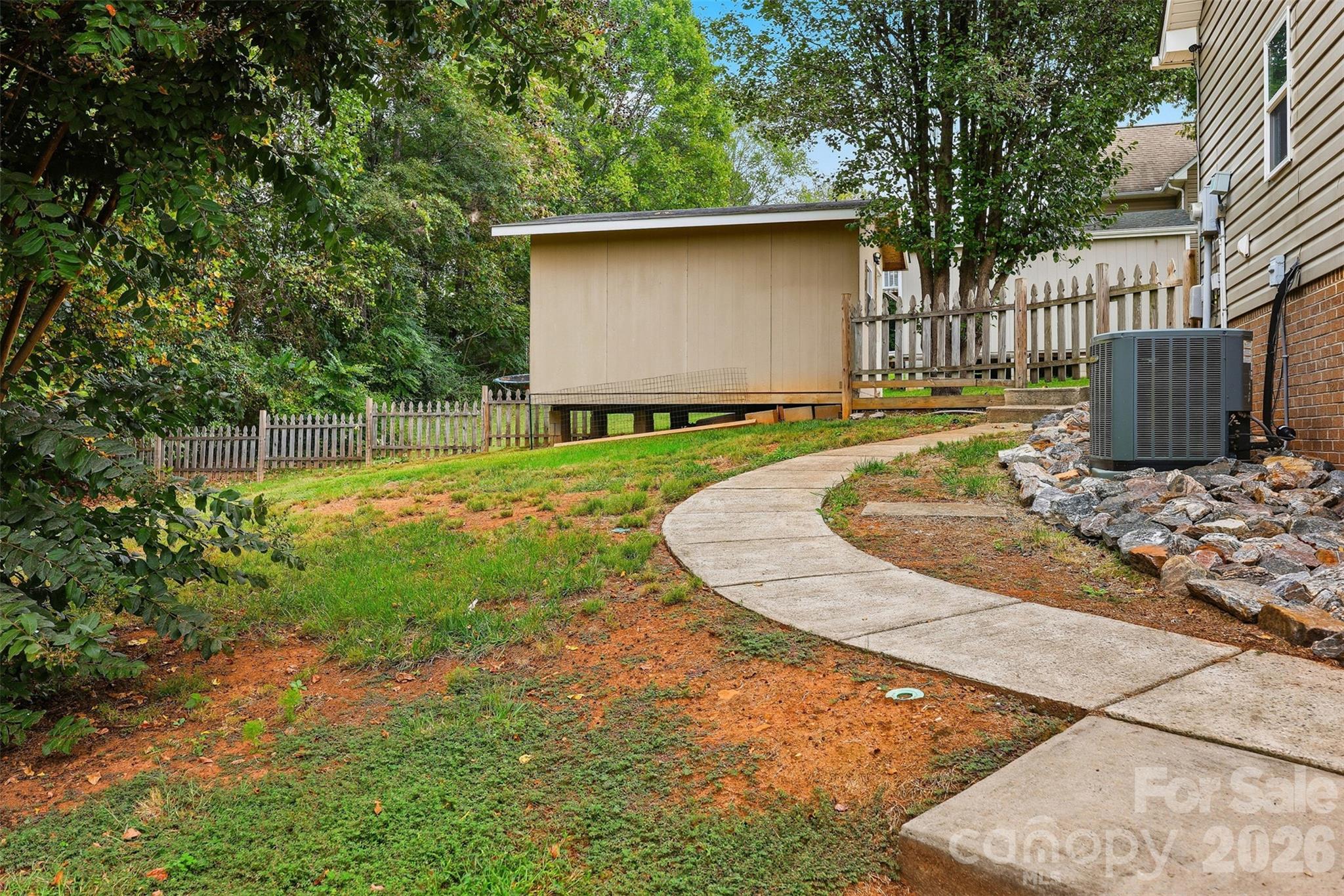 main property photo 41