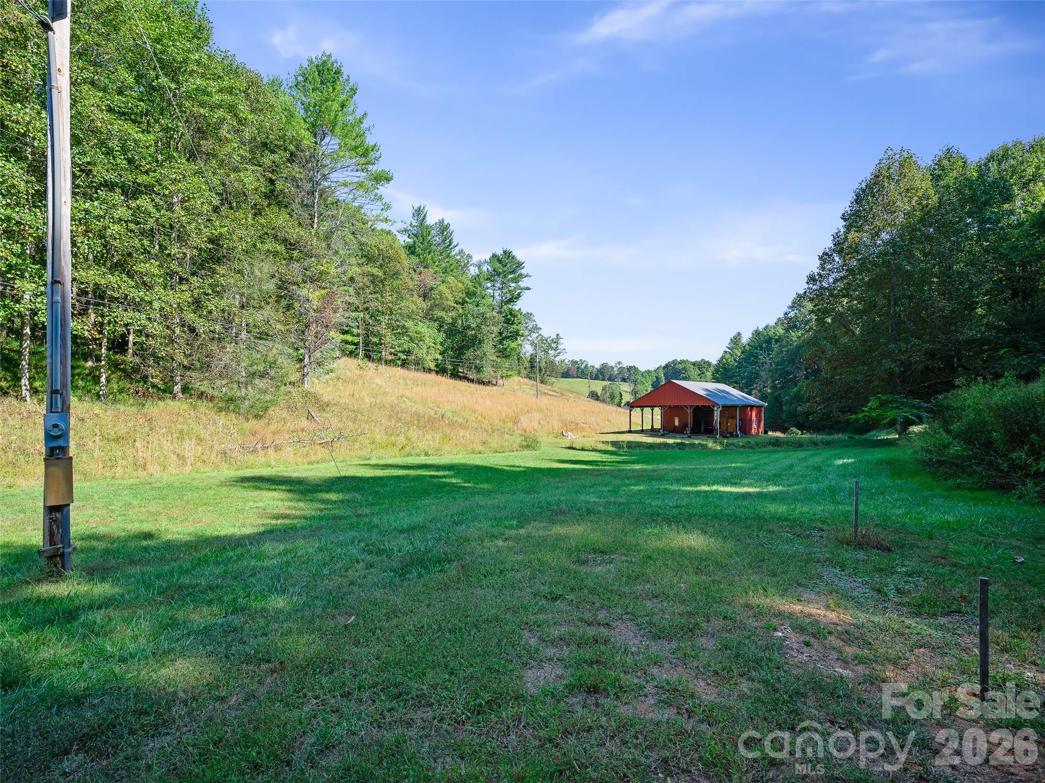 main property photo 5