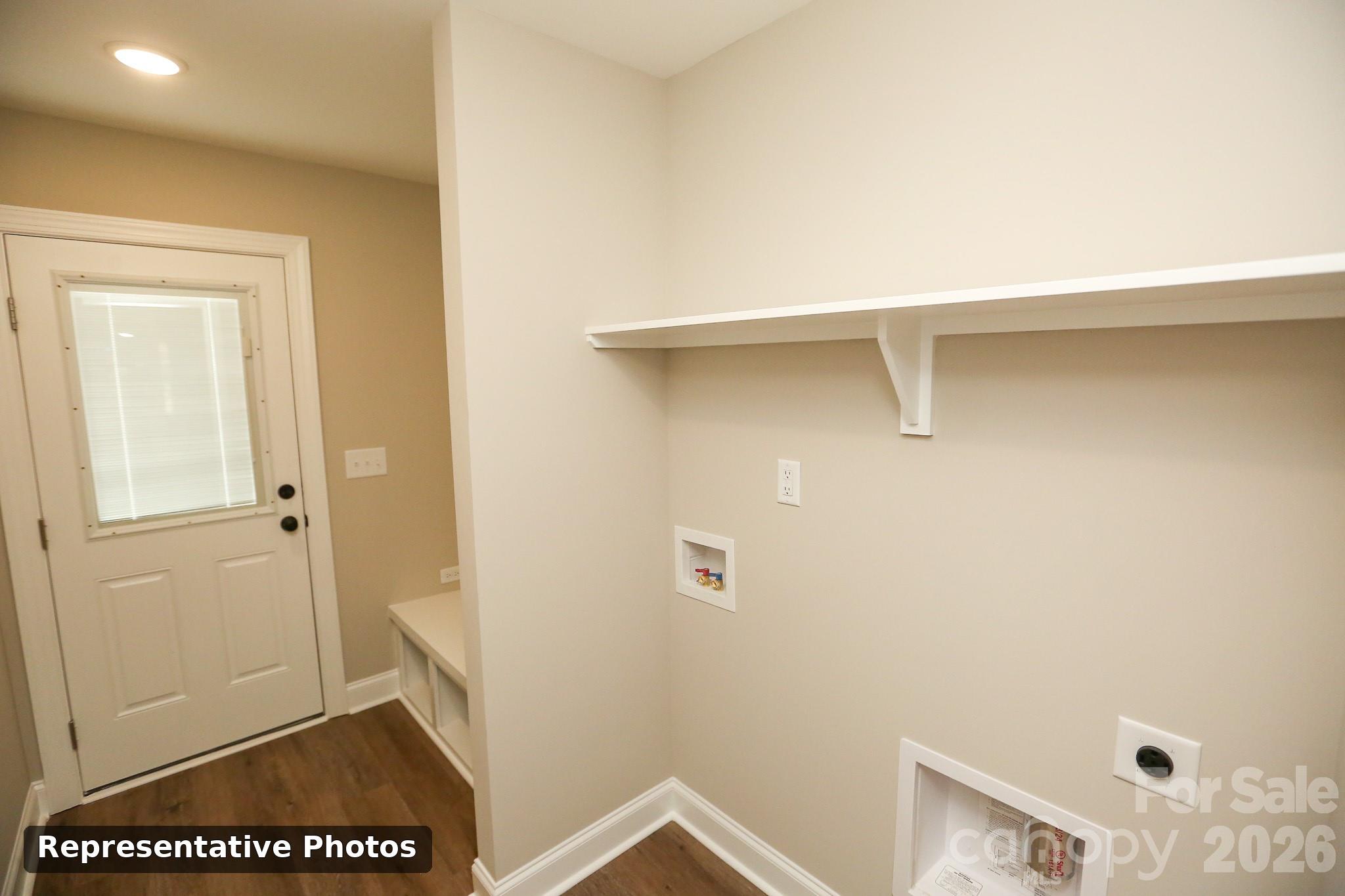 main property photo 14