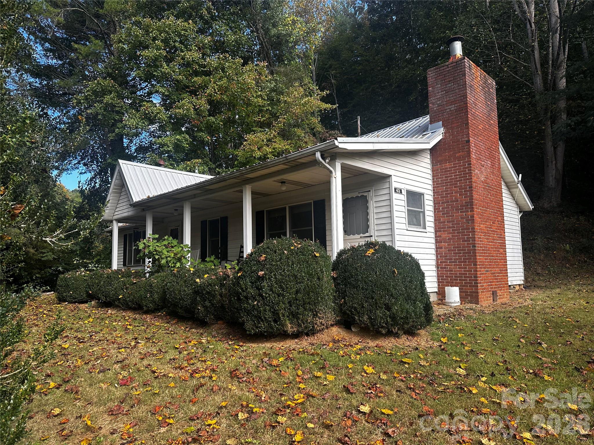 main property photo 2