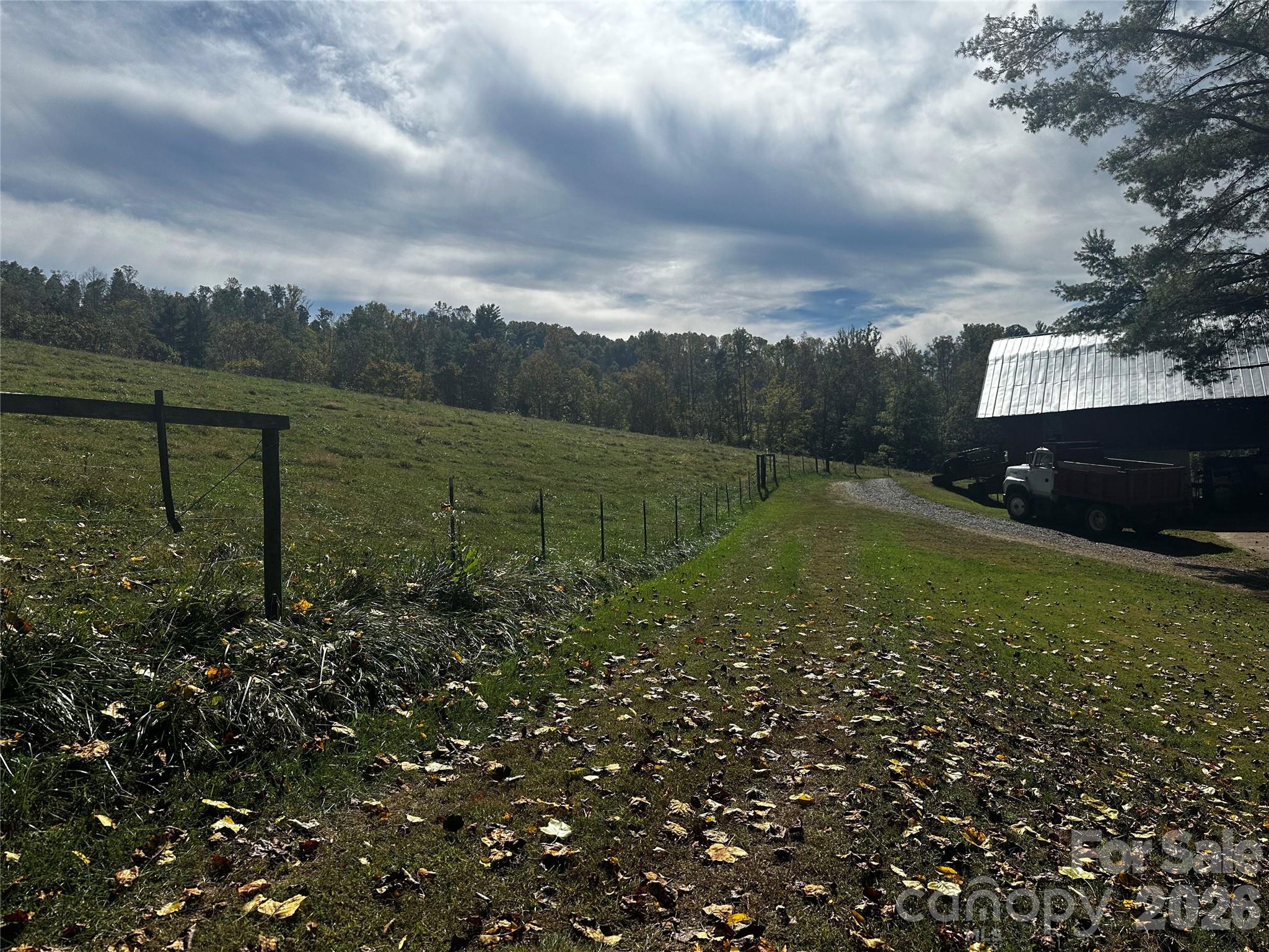 main property photo 7