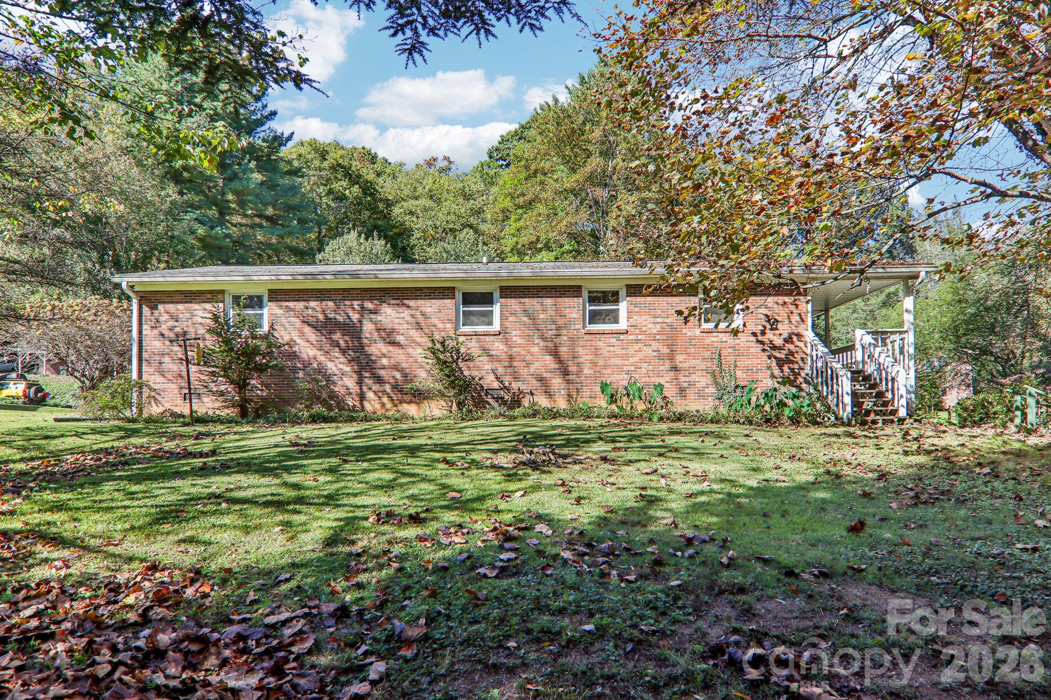 main property photo 23