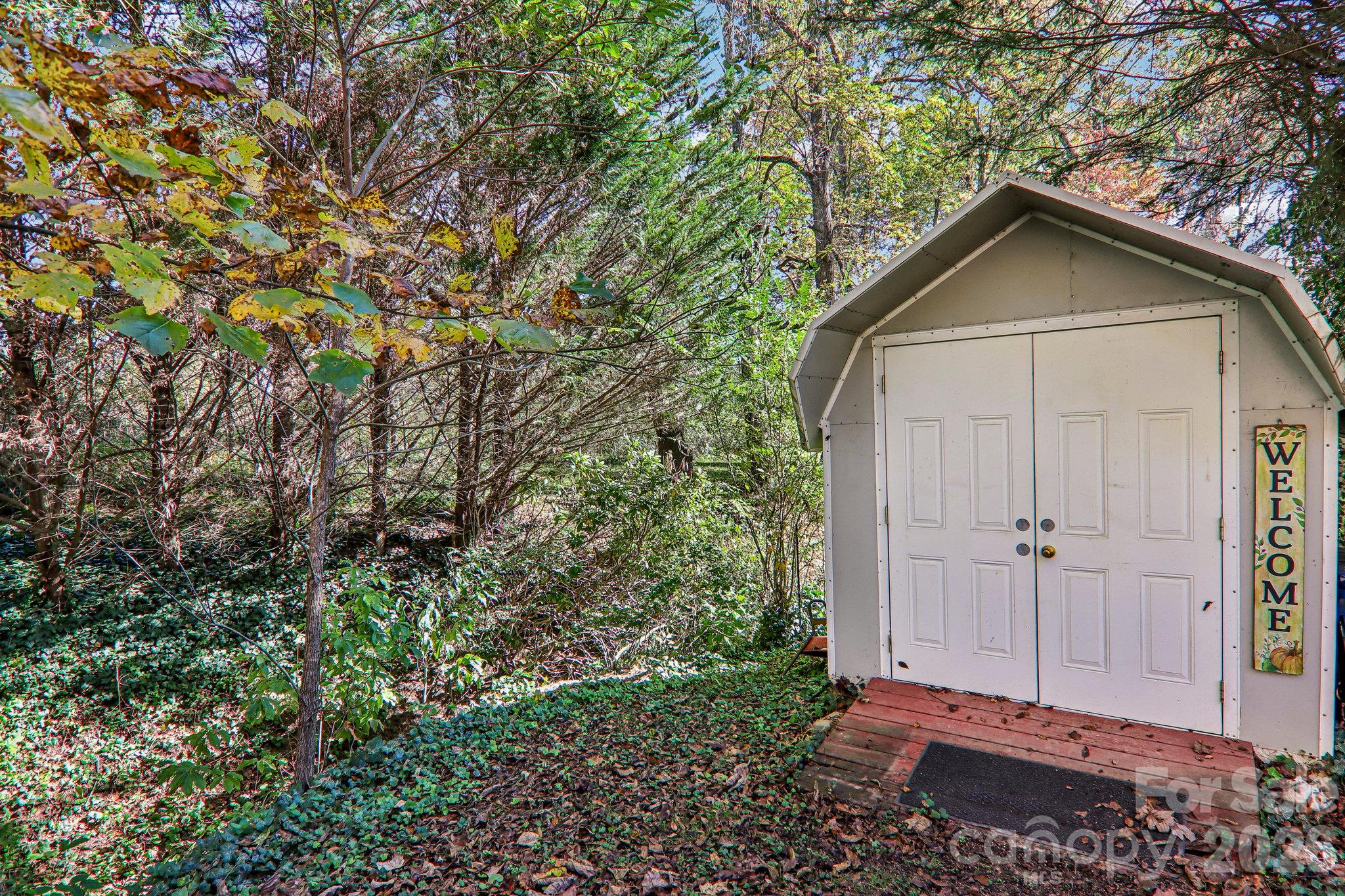main property photo 25