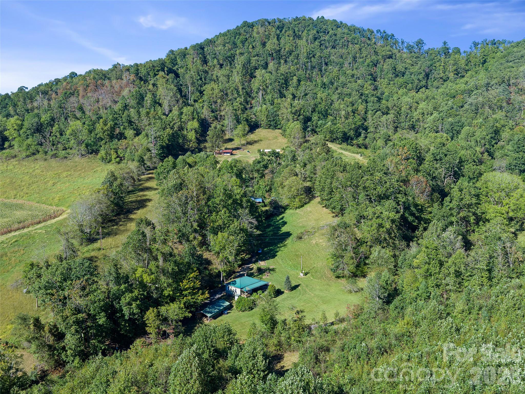 main property photo 27