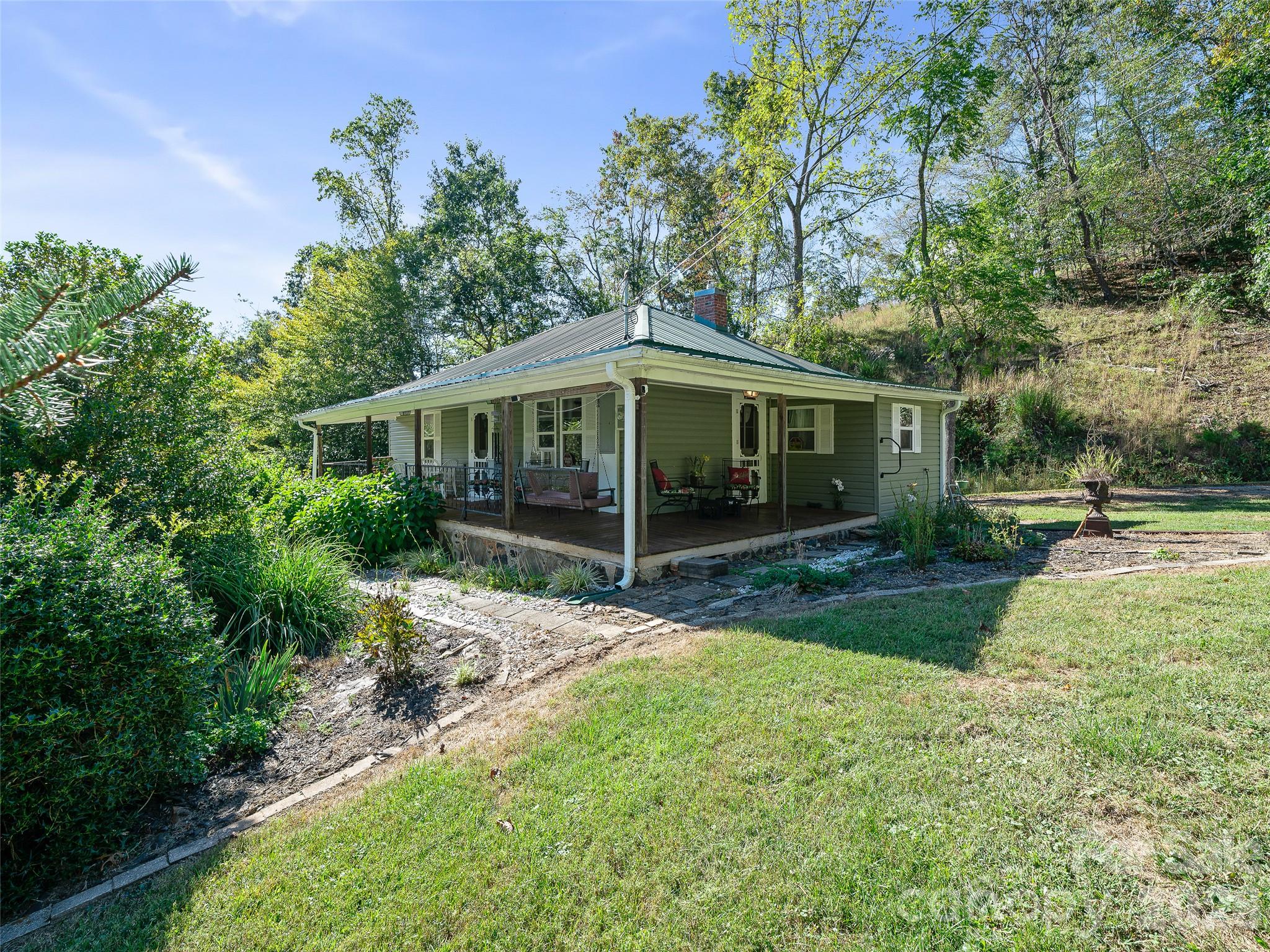 main property photo 29