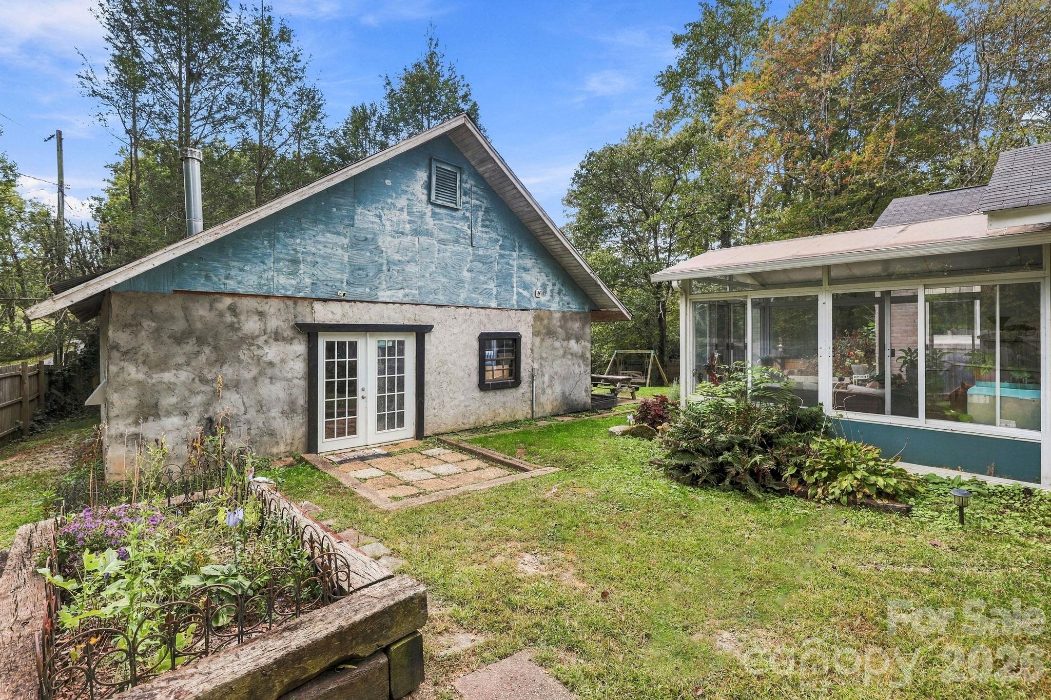 main property photo 3