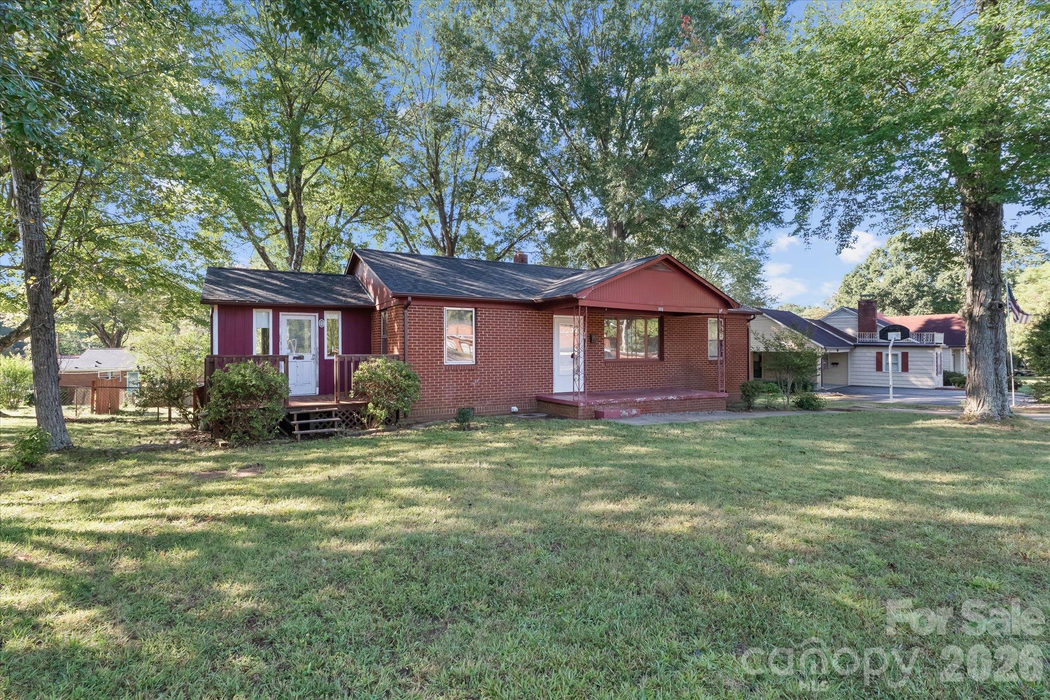 main property photo 3