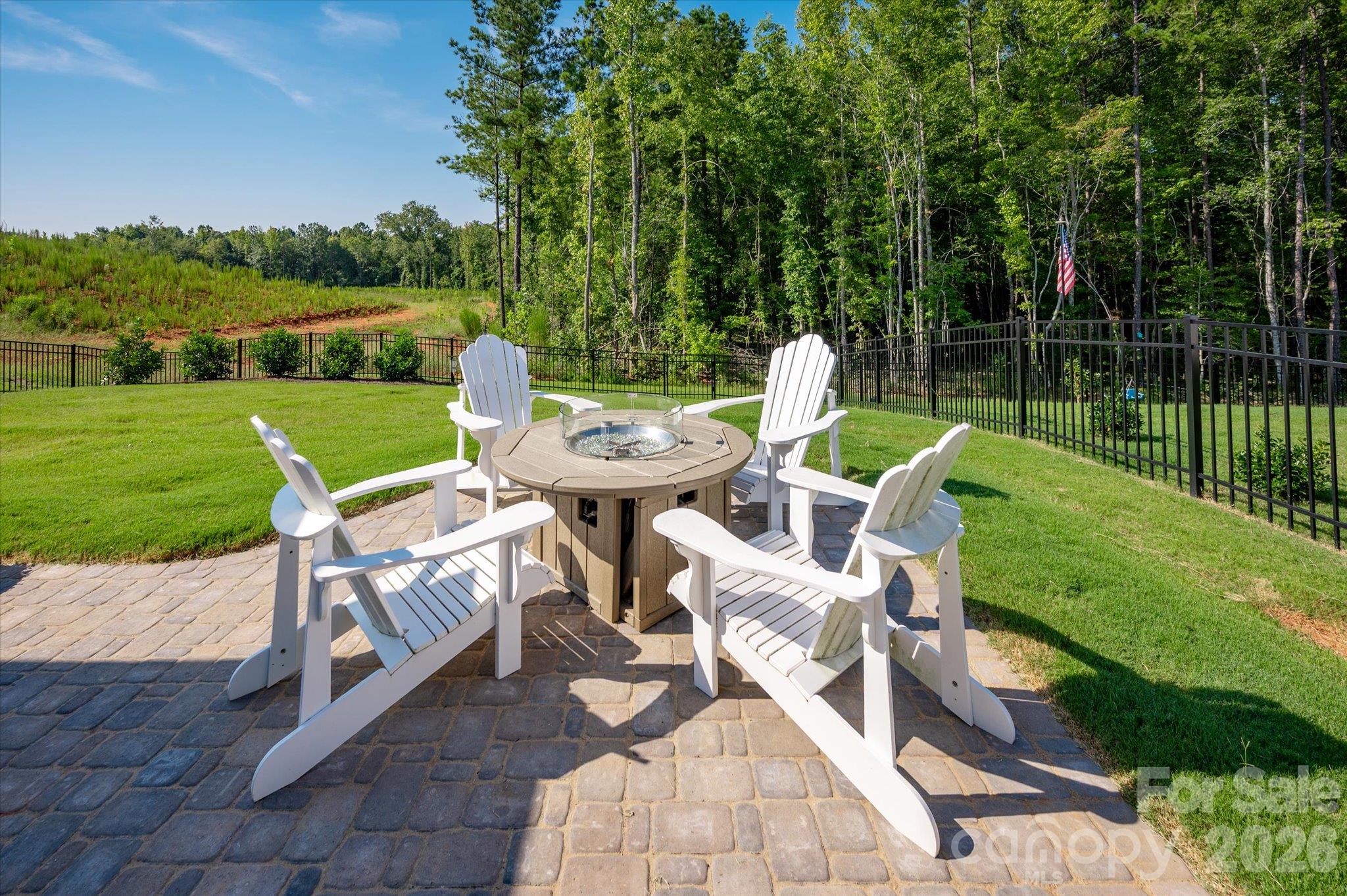 main property photo 7
