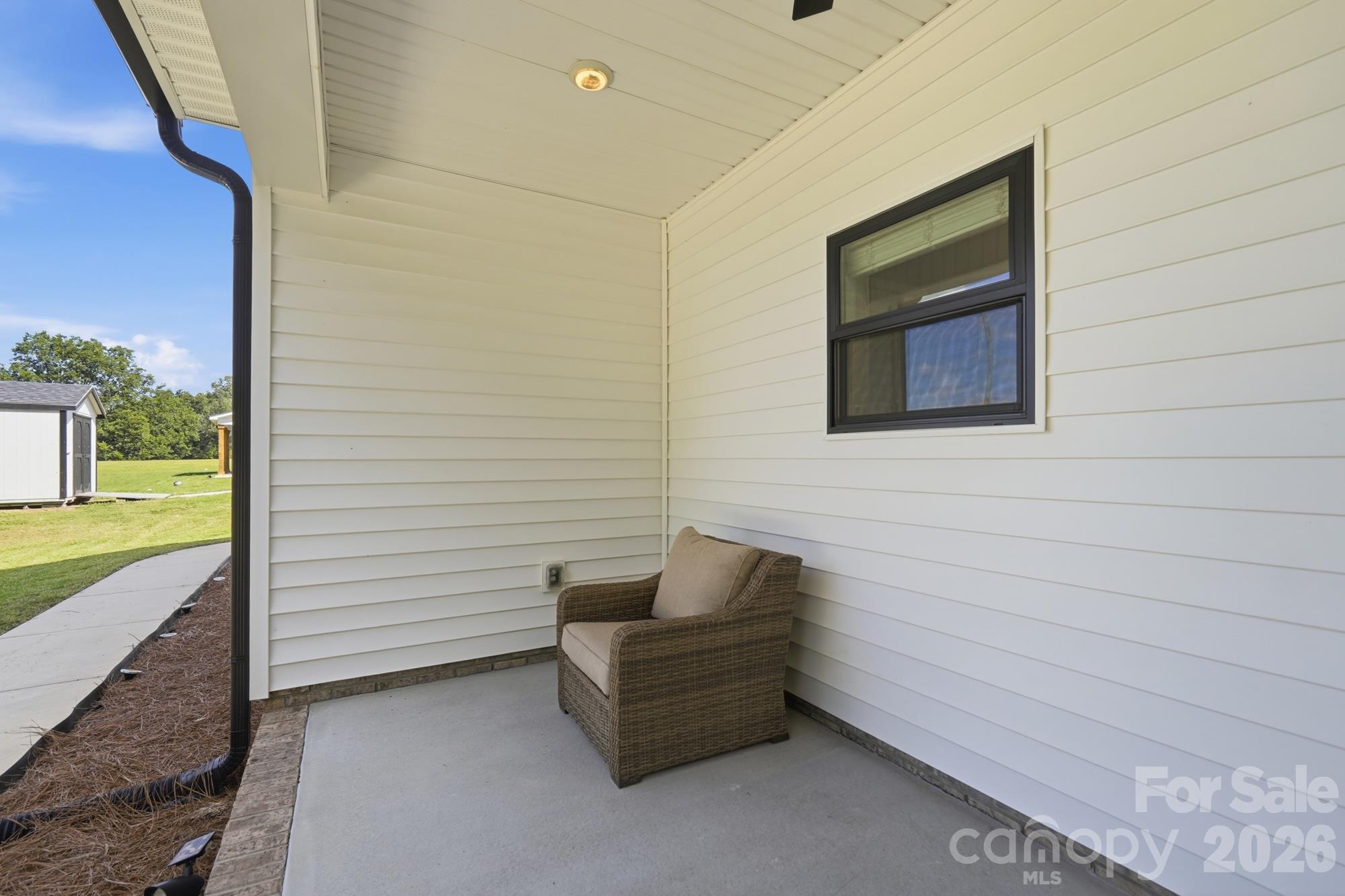 main property photo 35