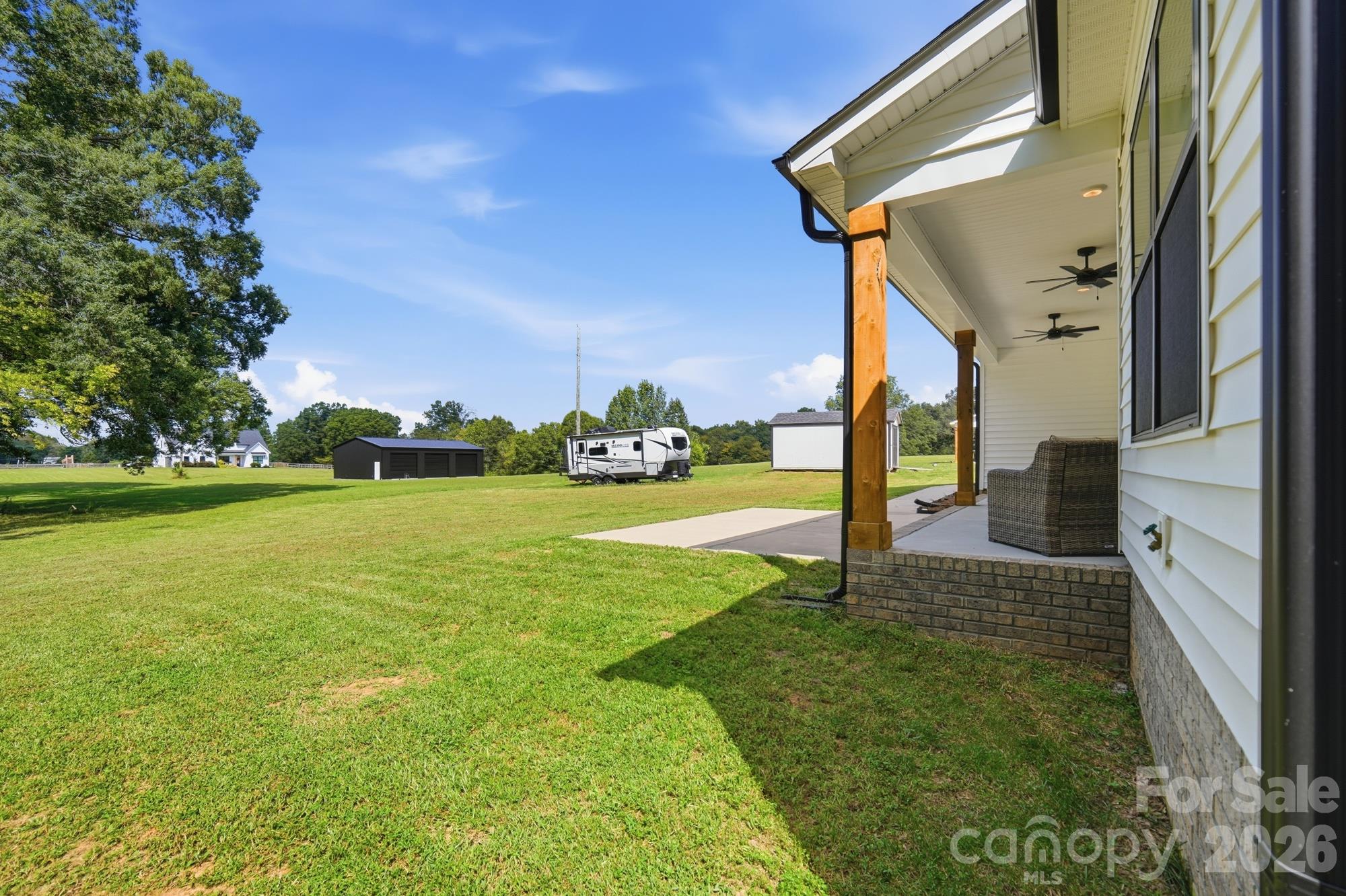 main property photo 37