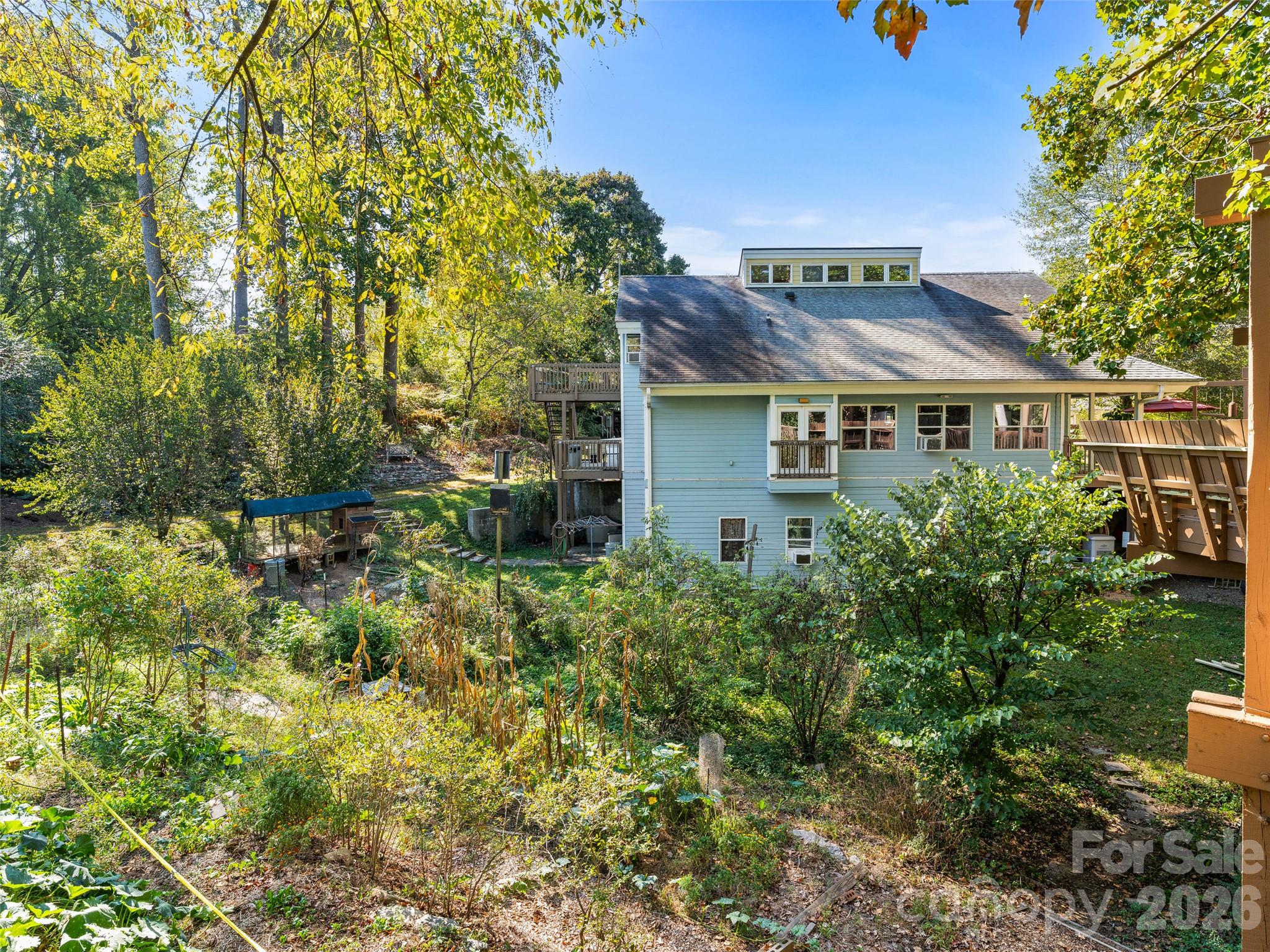 main property photo 36