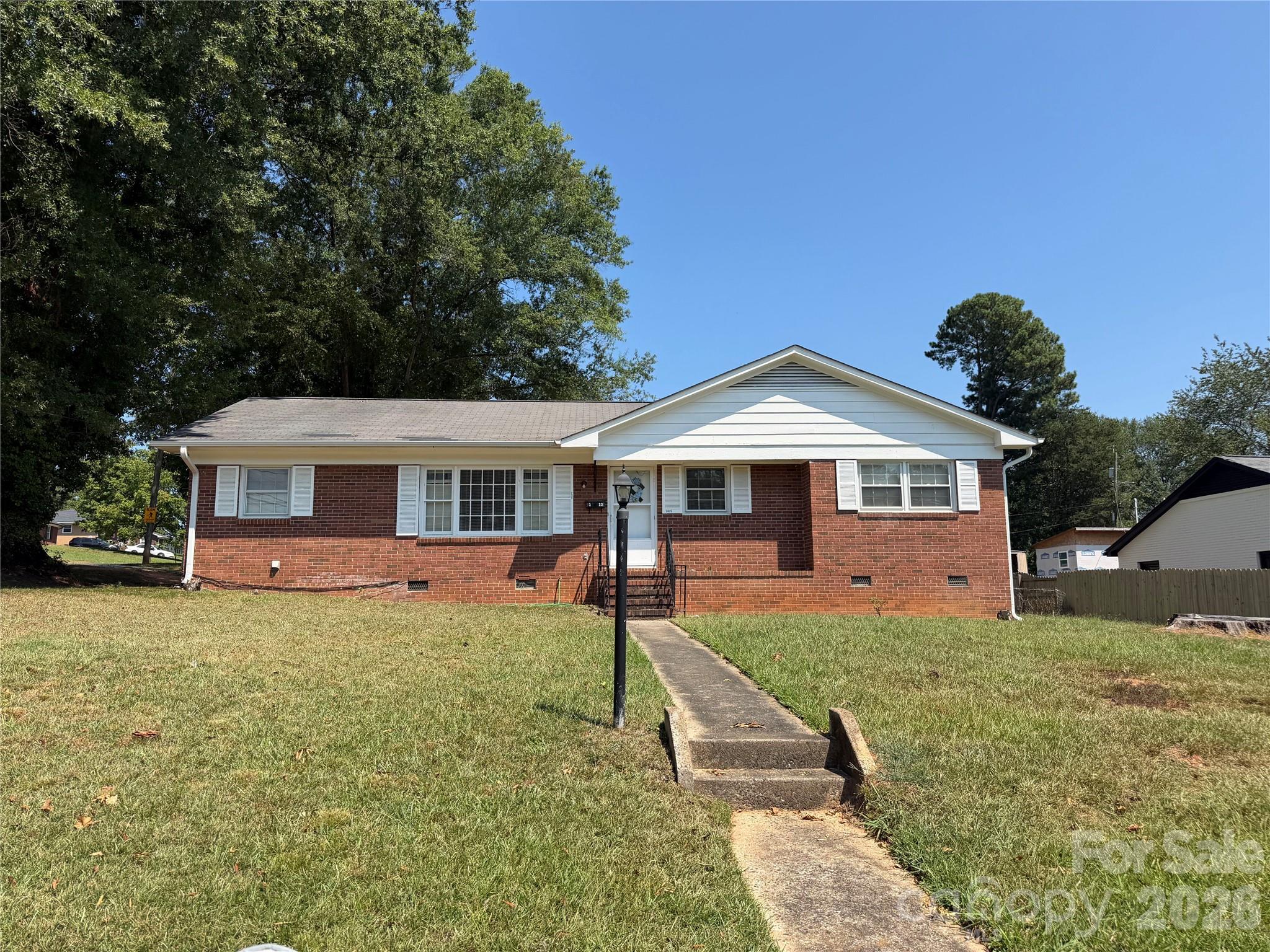 main property photo 0