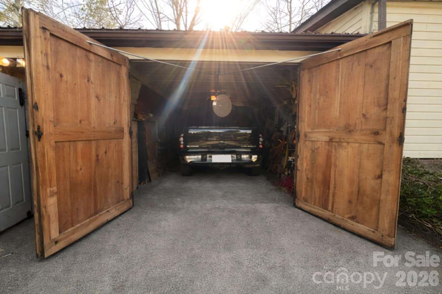 main property photo 31