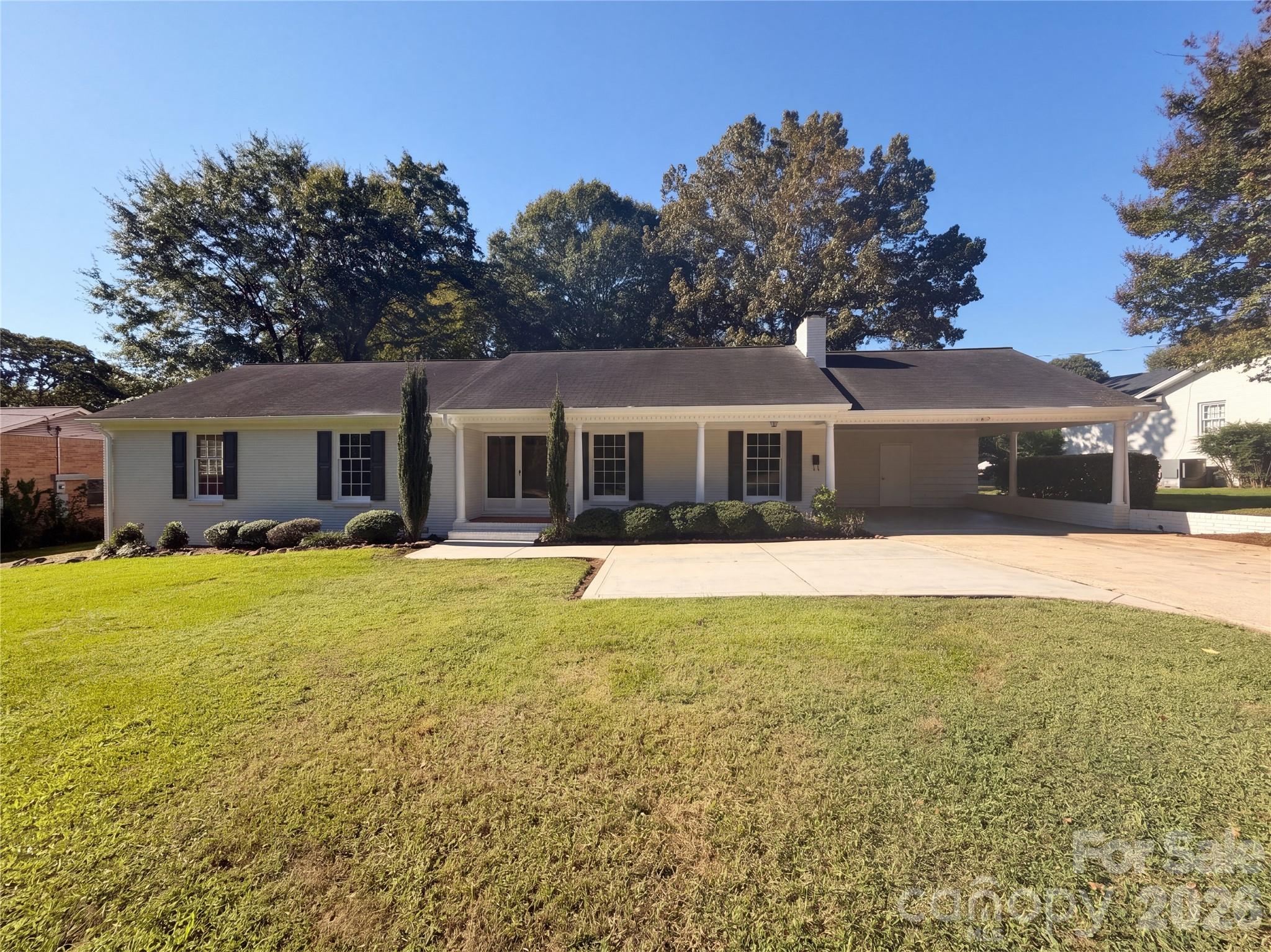 main property photo 0
