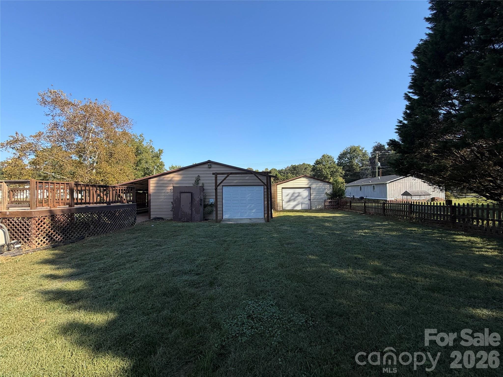 main property photo 13