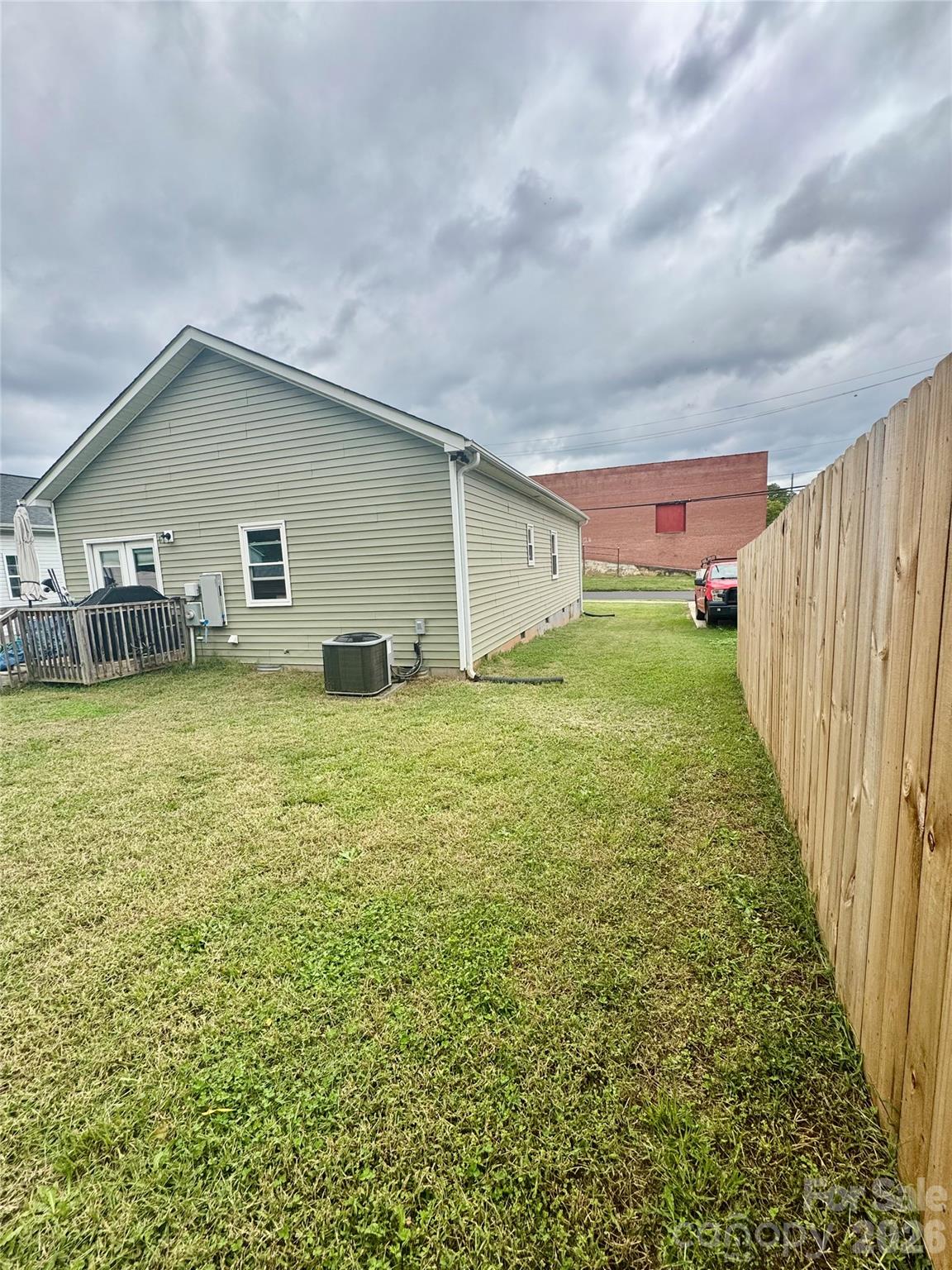 main property photo 20