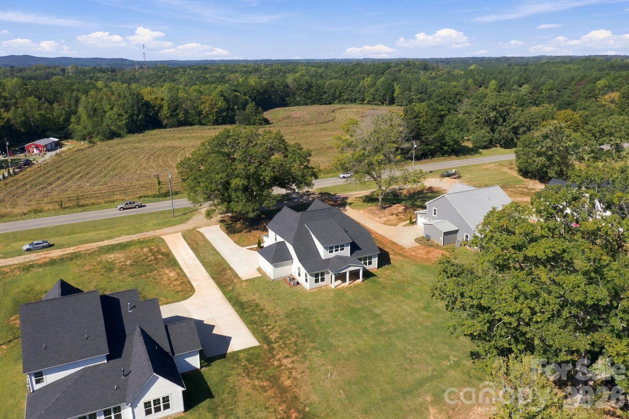 main property photo 33