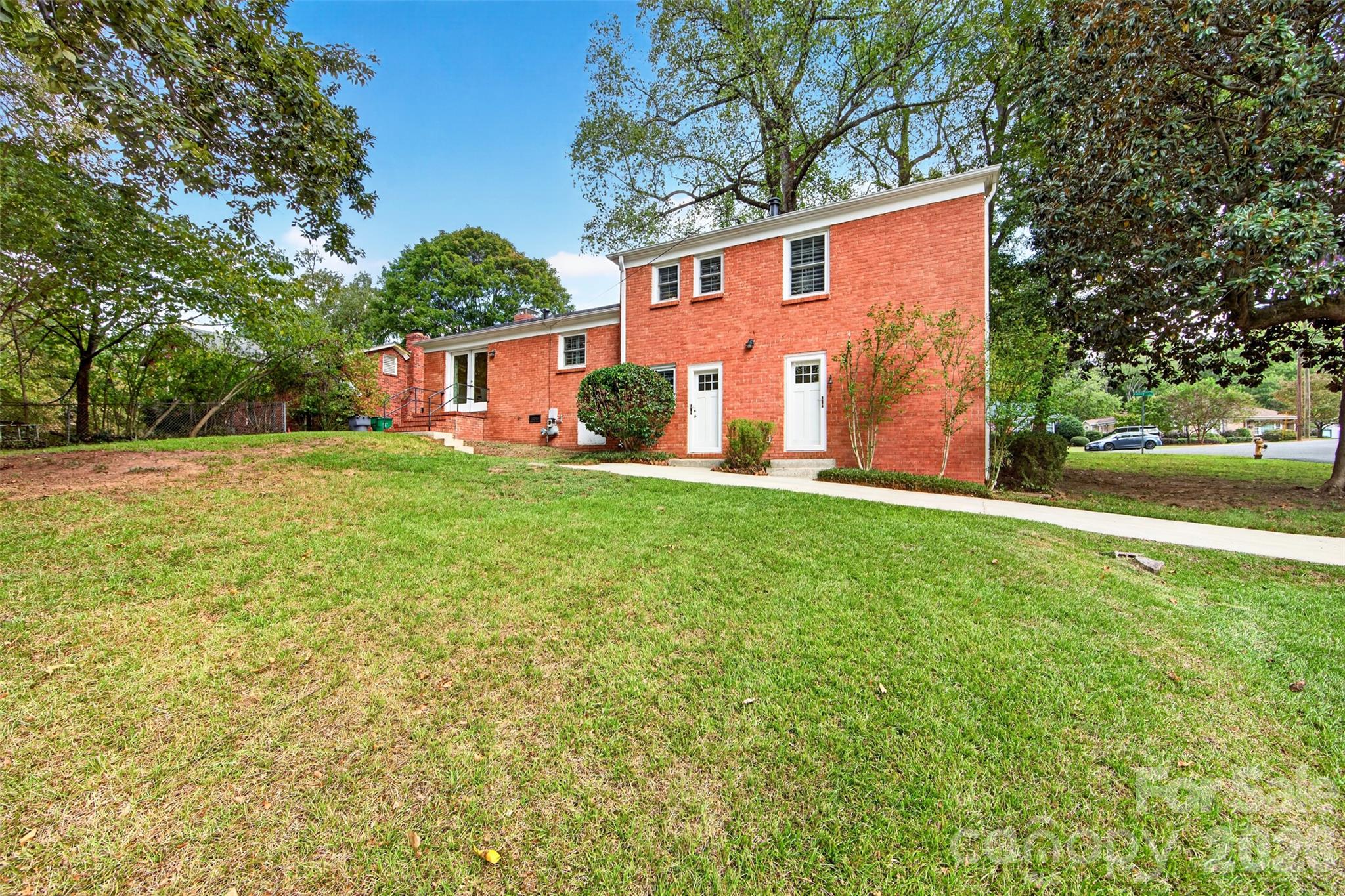 main property photo 42