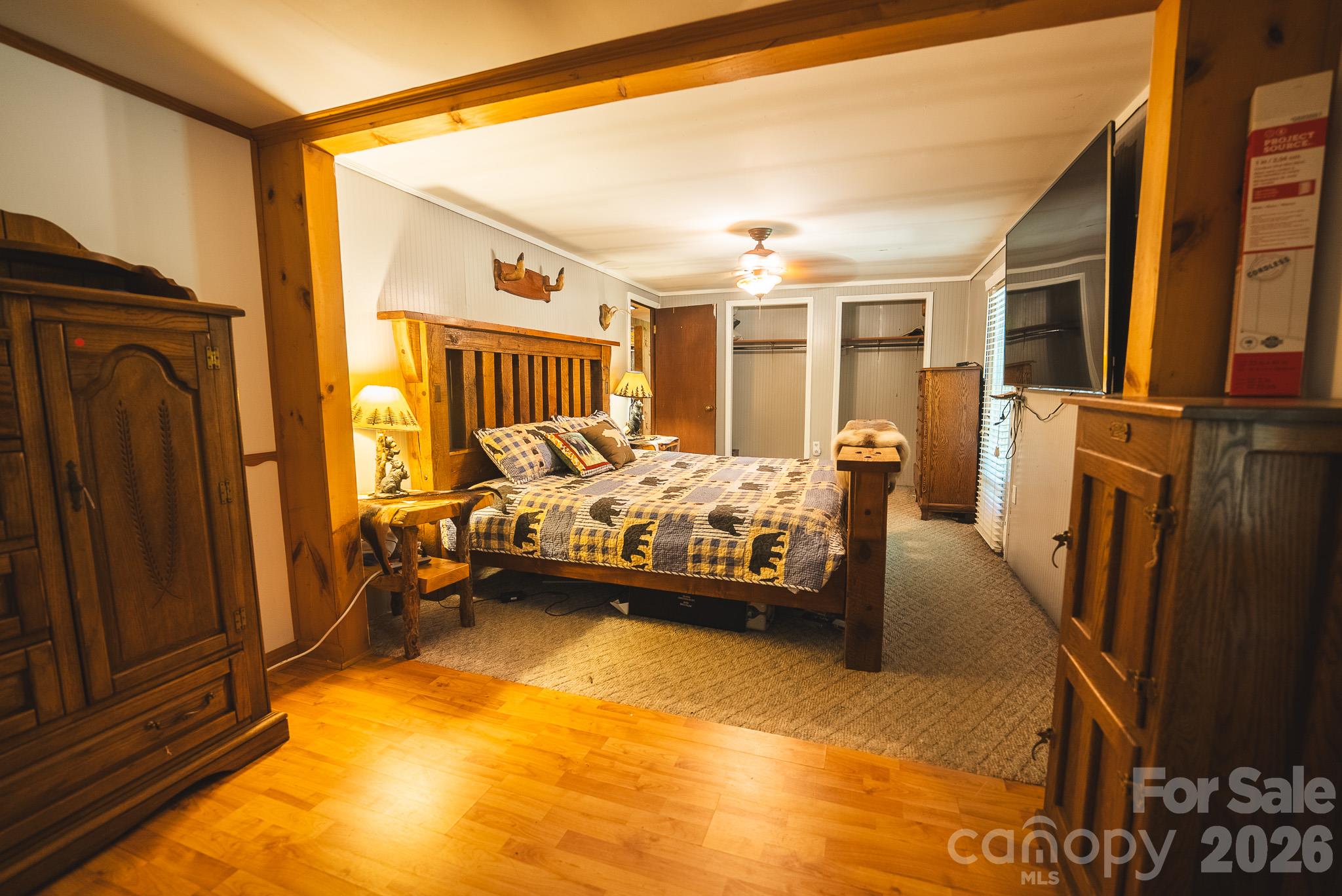 main property photo 28
