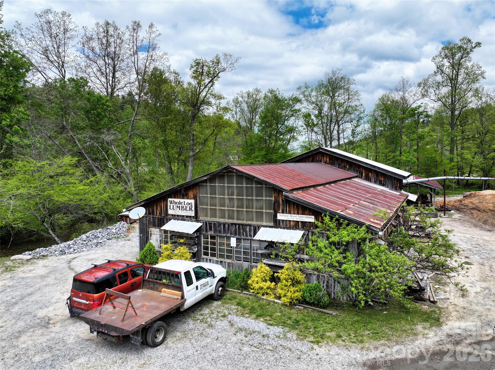 main property photo 5