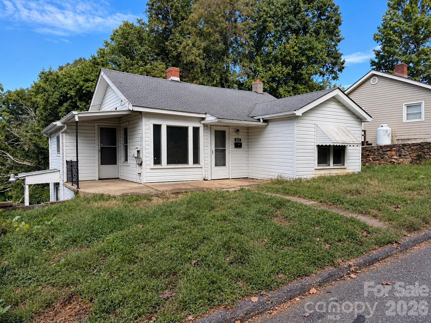 main property photo 8