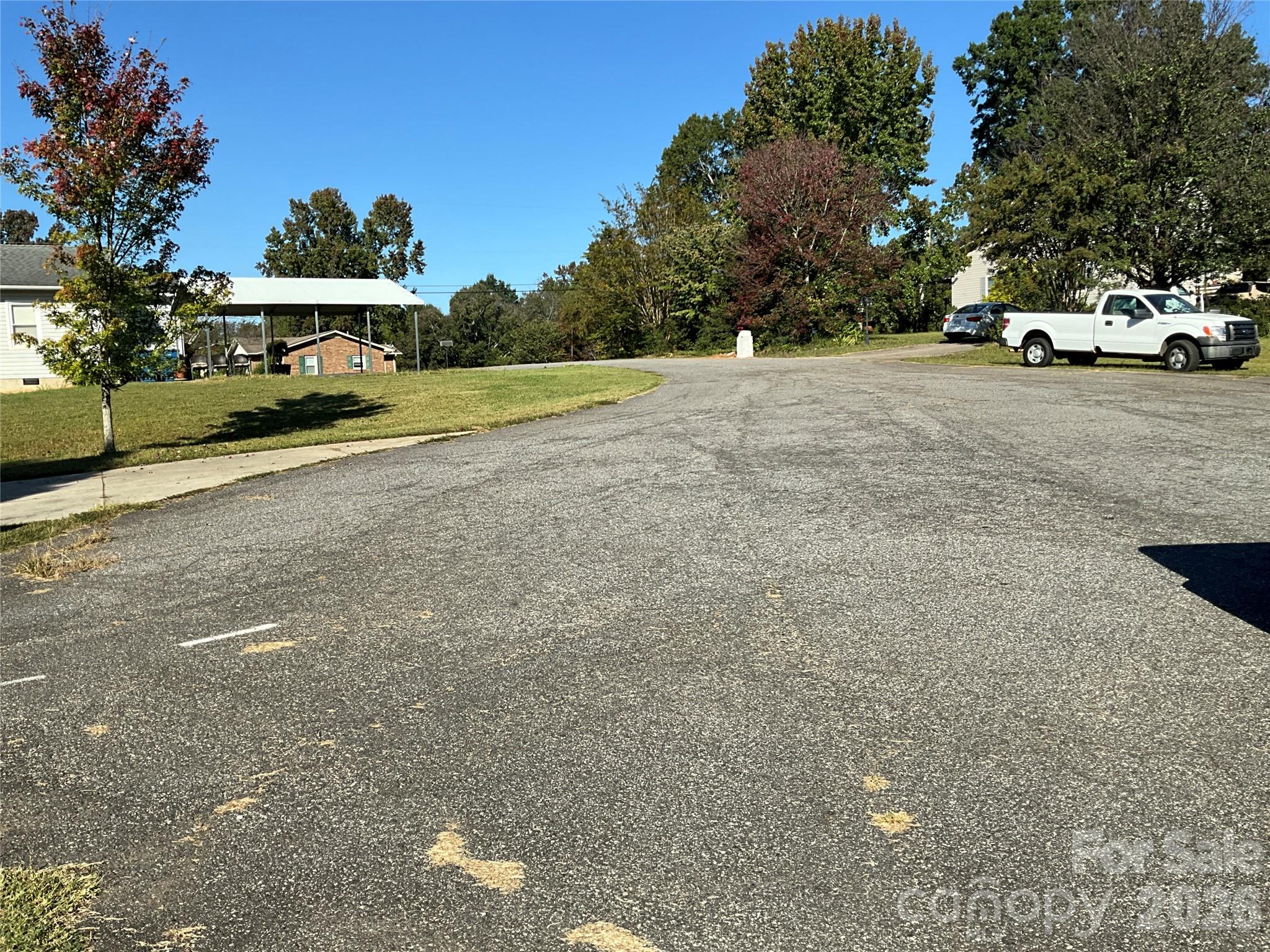 main property photo 6