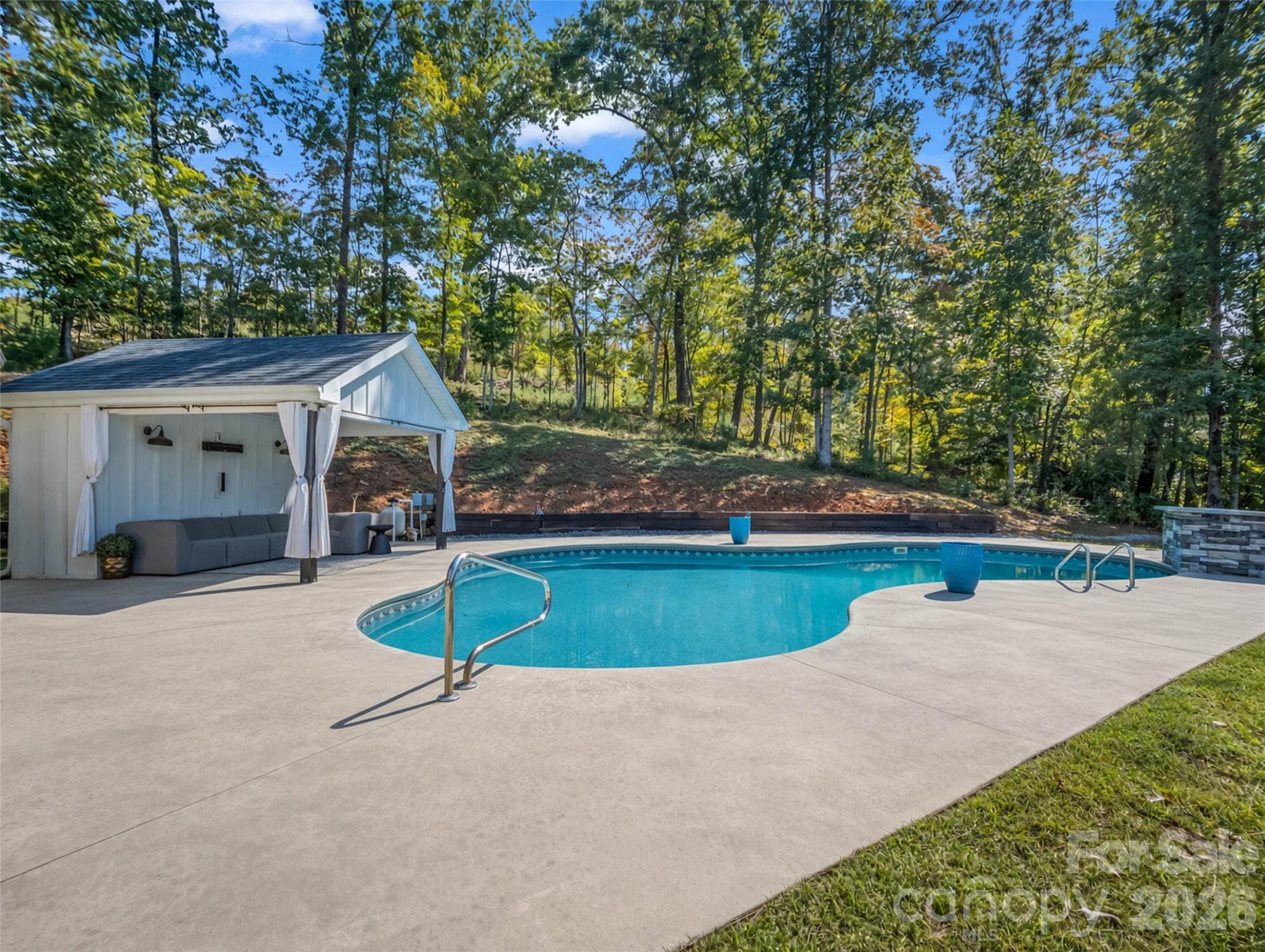 main property photo 42