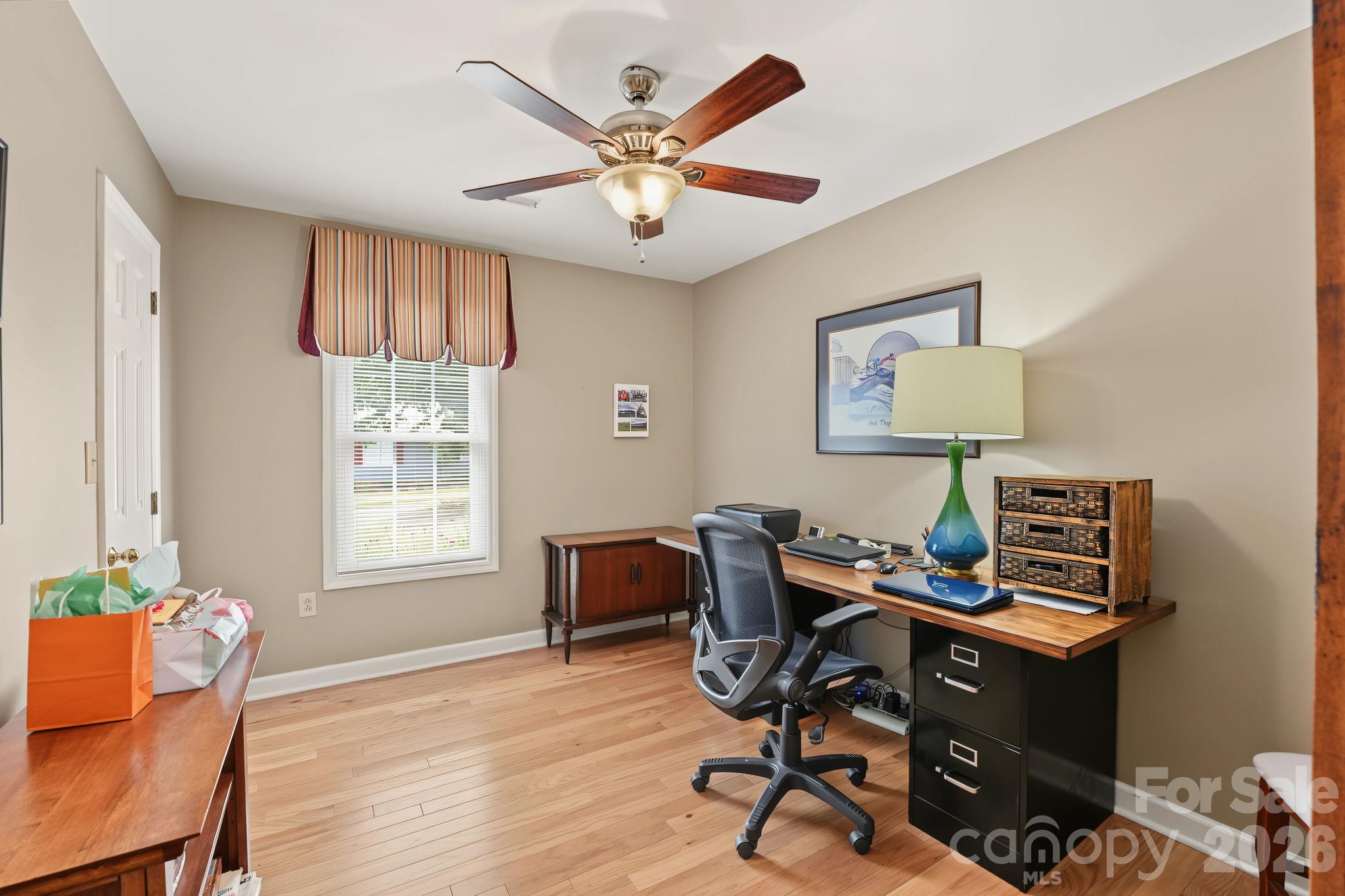main property photo 25