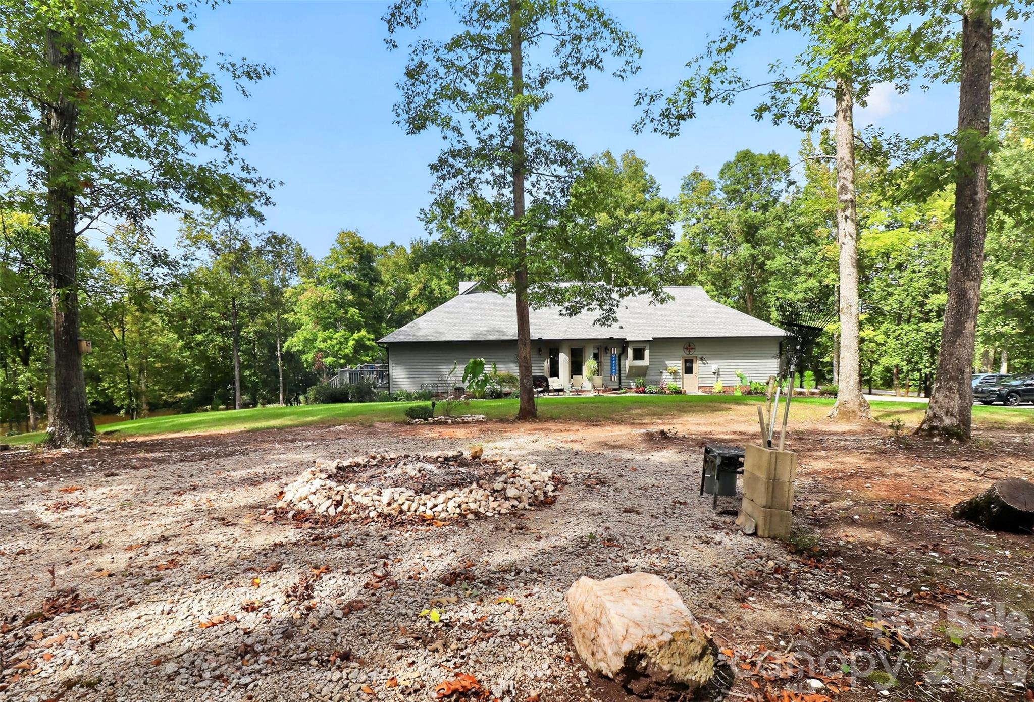 main property photo 44