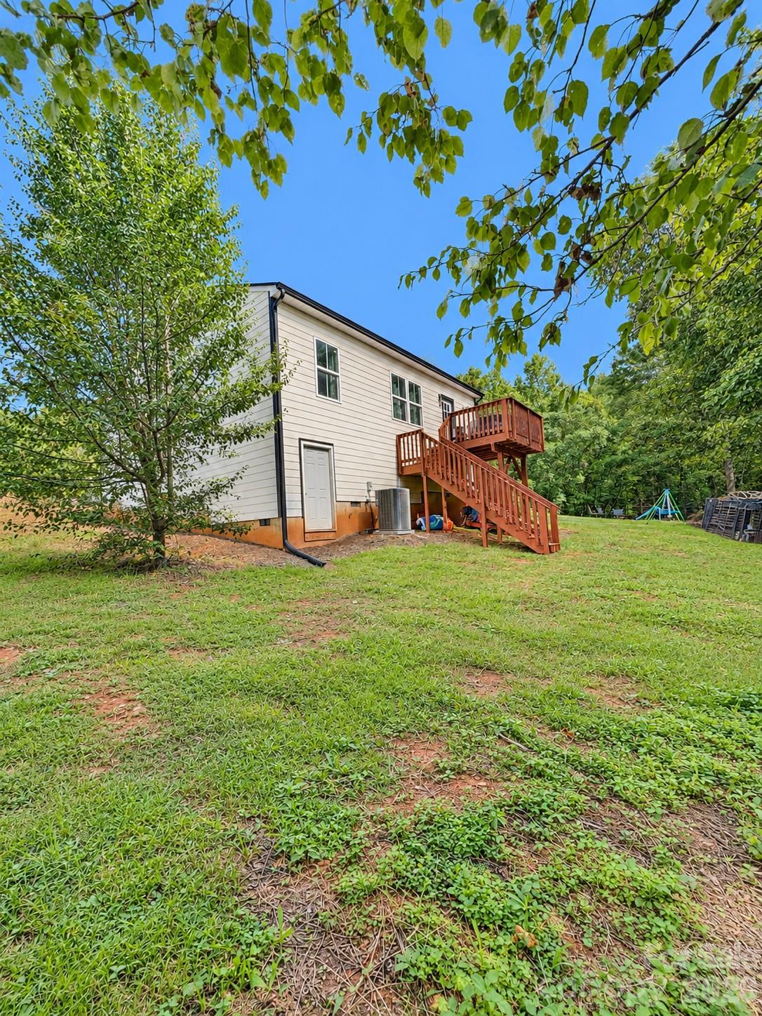 main property photo 15