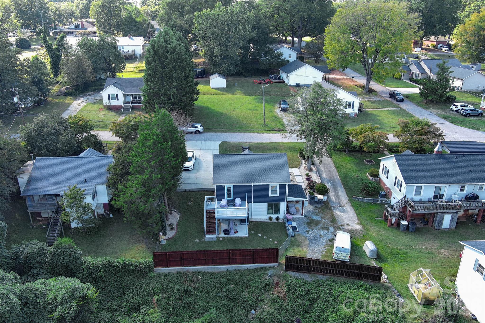 main property photo 43