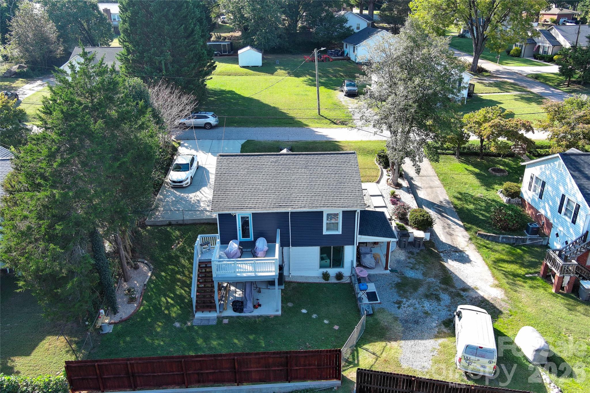 main property photo 44
