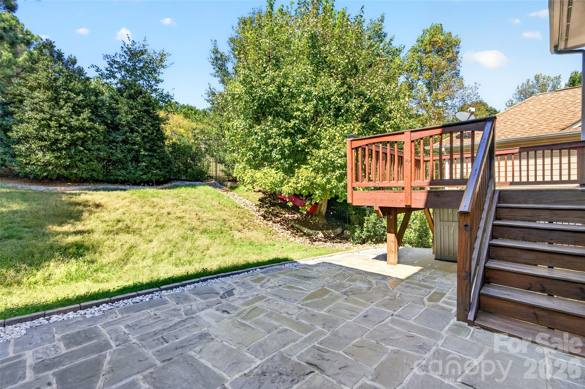 main property photo 39