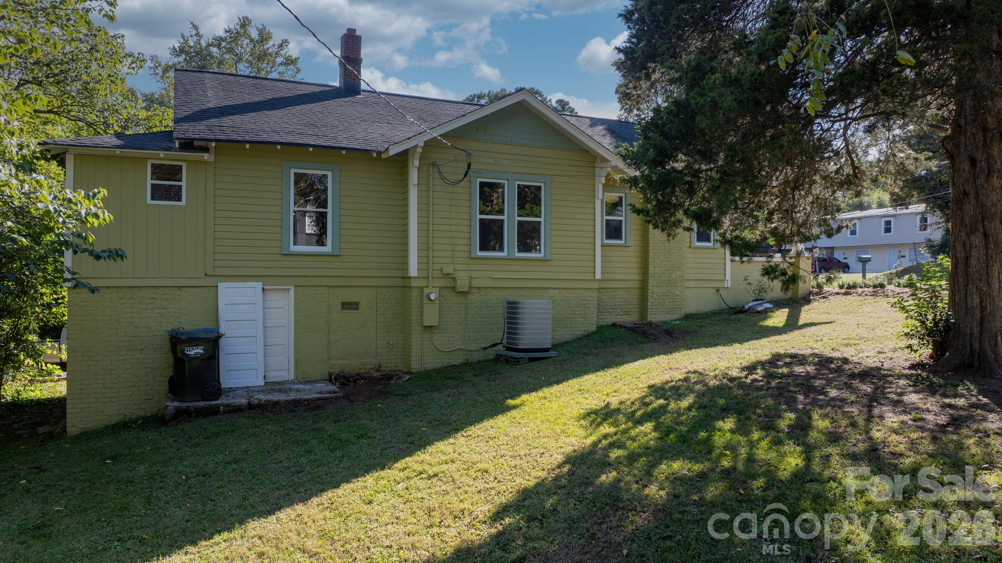 main property photo 27