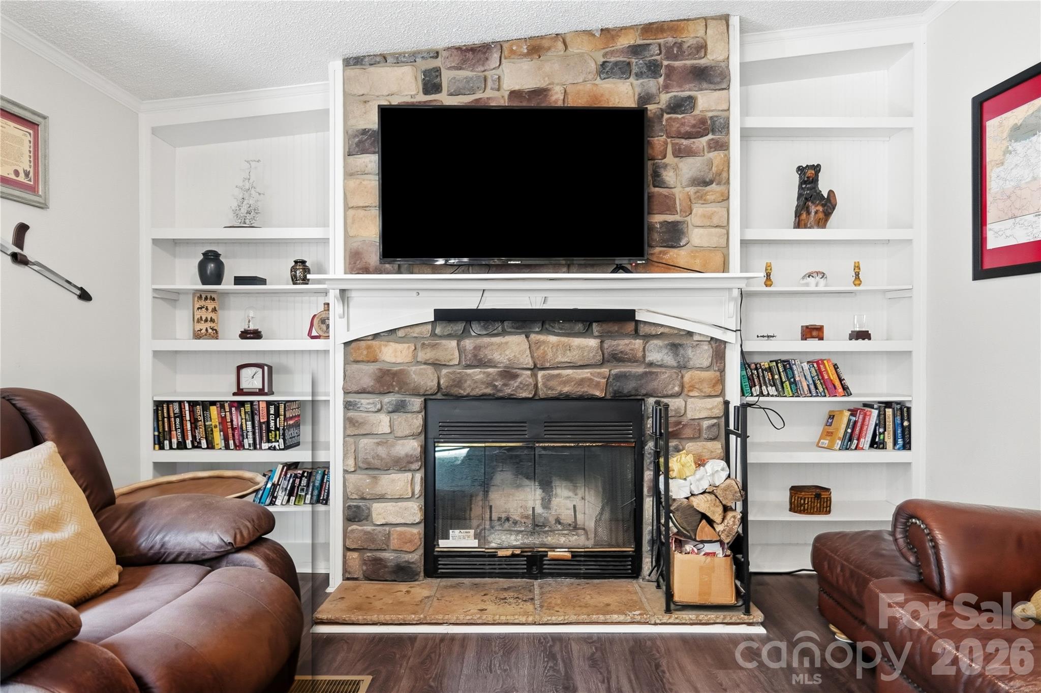 main property photo 14
