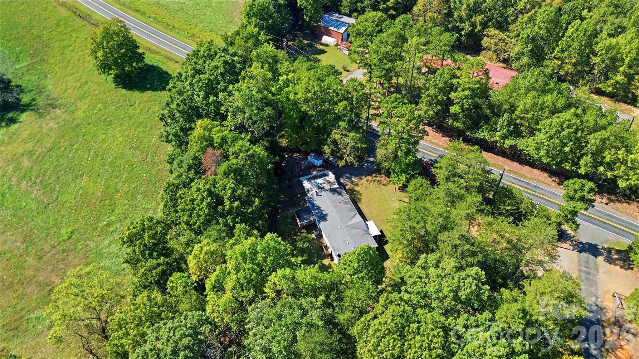 main property photo 38