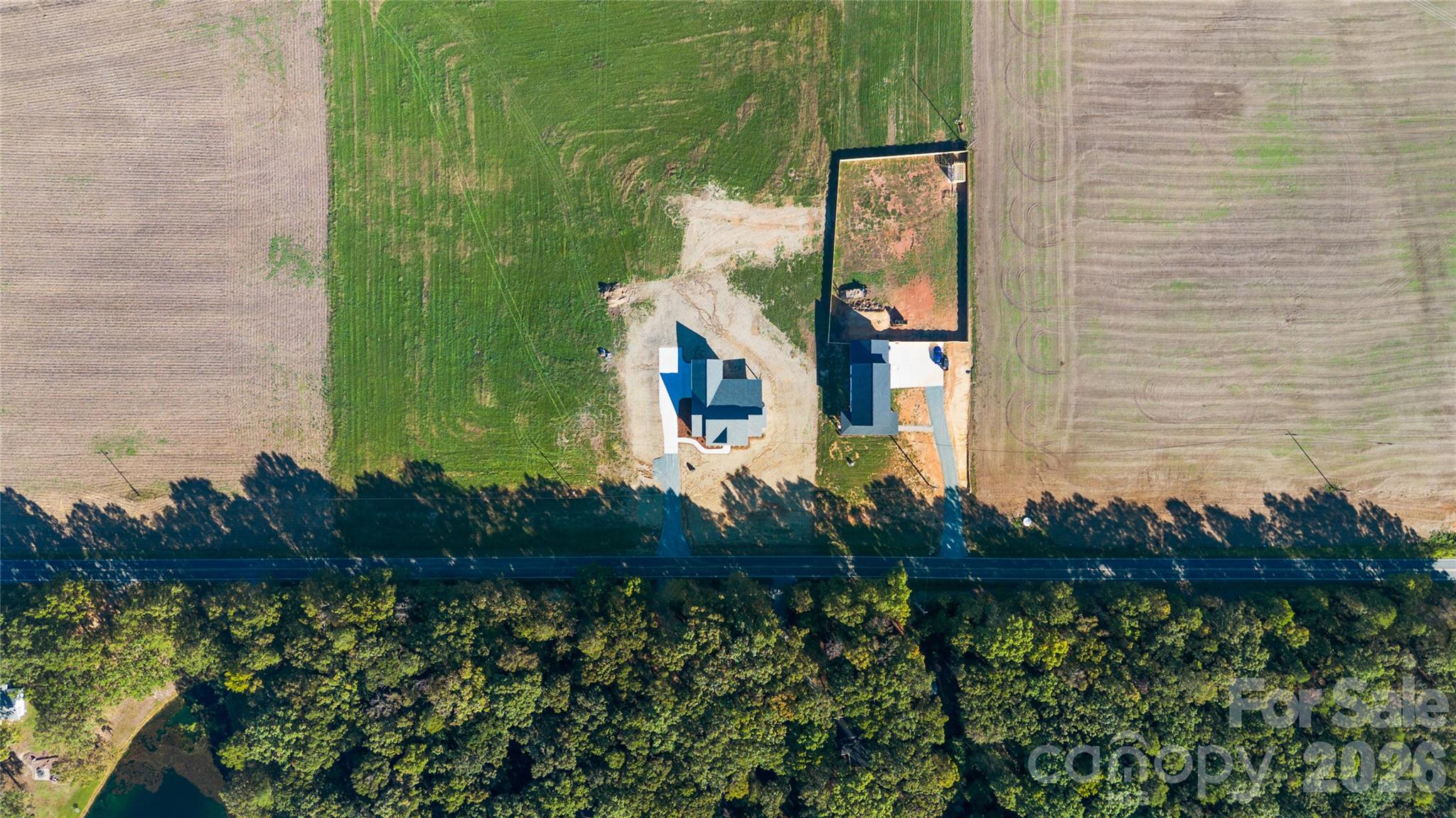 main property photo 40