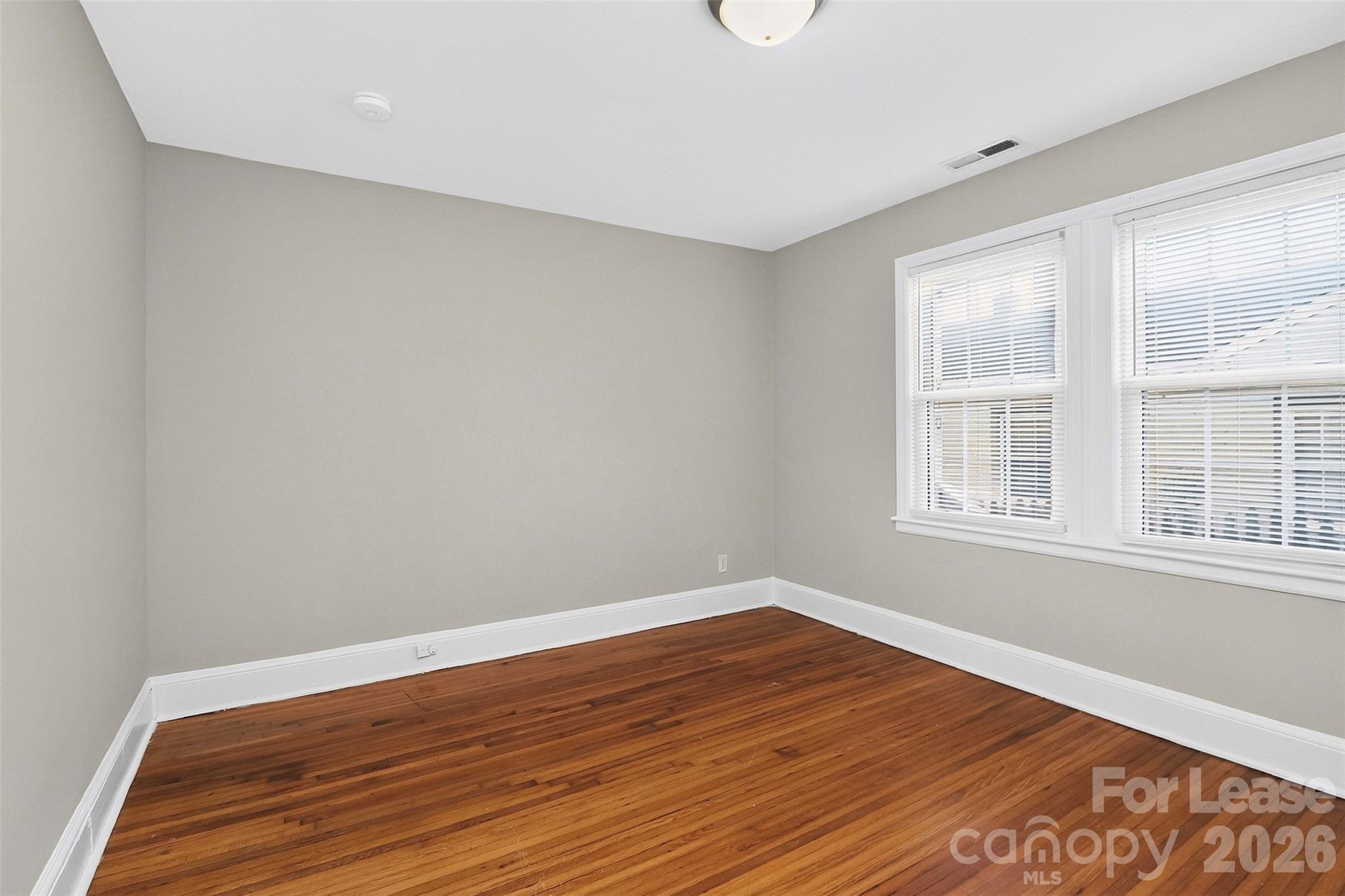 property viewer photo 29